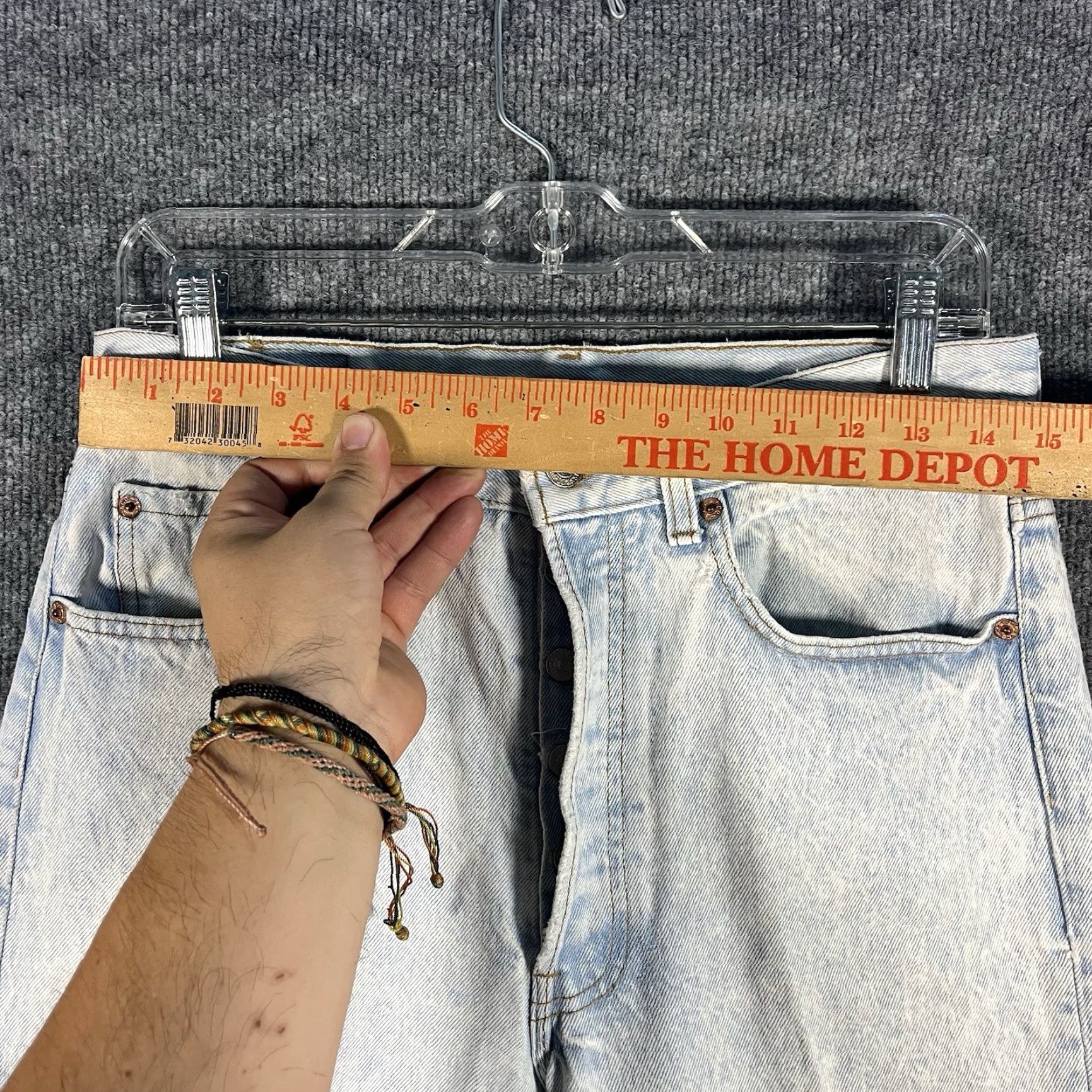 Levi's VINTAGE Levi's Jeans 501 Straight Mens 30x32 Blue Button Fly Denim Light Wash USA 1990s Mens Jeans Size US 30 / EU 46 - 4 Thumbnail
