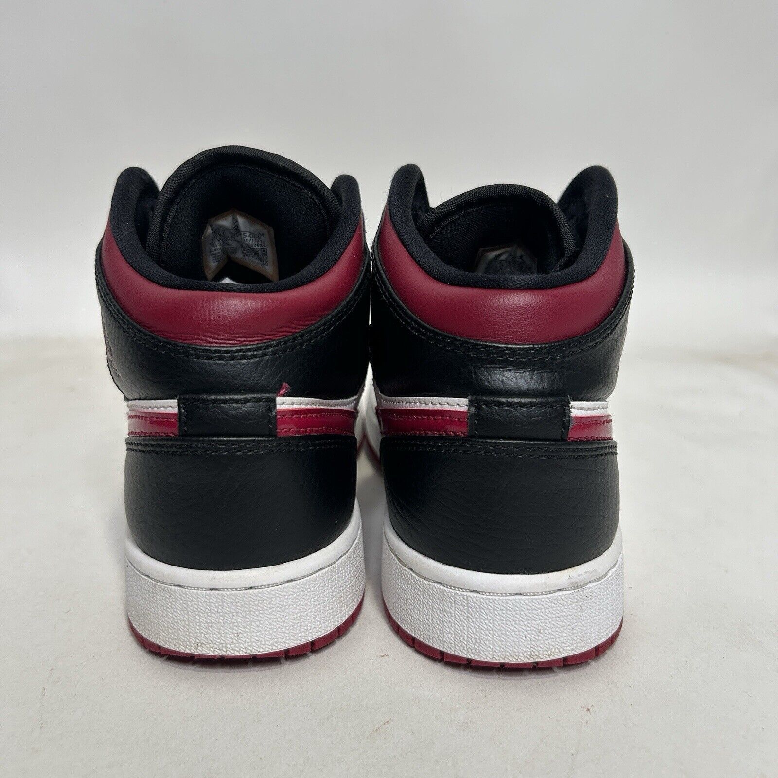 Jordan Brand Nike Shoes Air Jordan 1 Mid GS “Bred Toe/Noble Red” 2024 Size US 6.5 / IT 36.5 - 5 Thumbnail