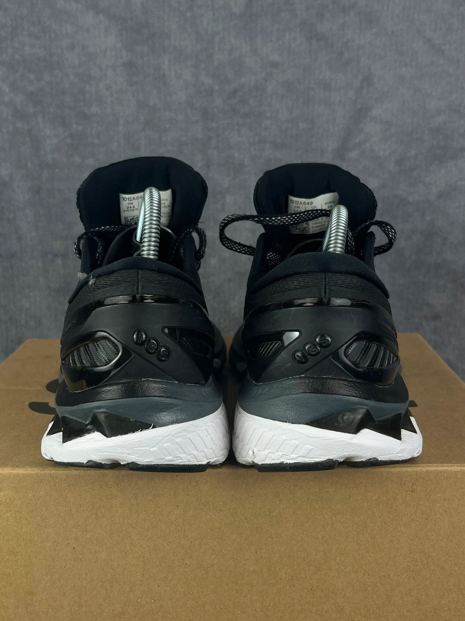 Asics Asics black running sneakers sport Size US 6 / EU 39 - 5 Thumbnail