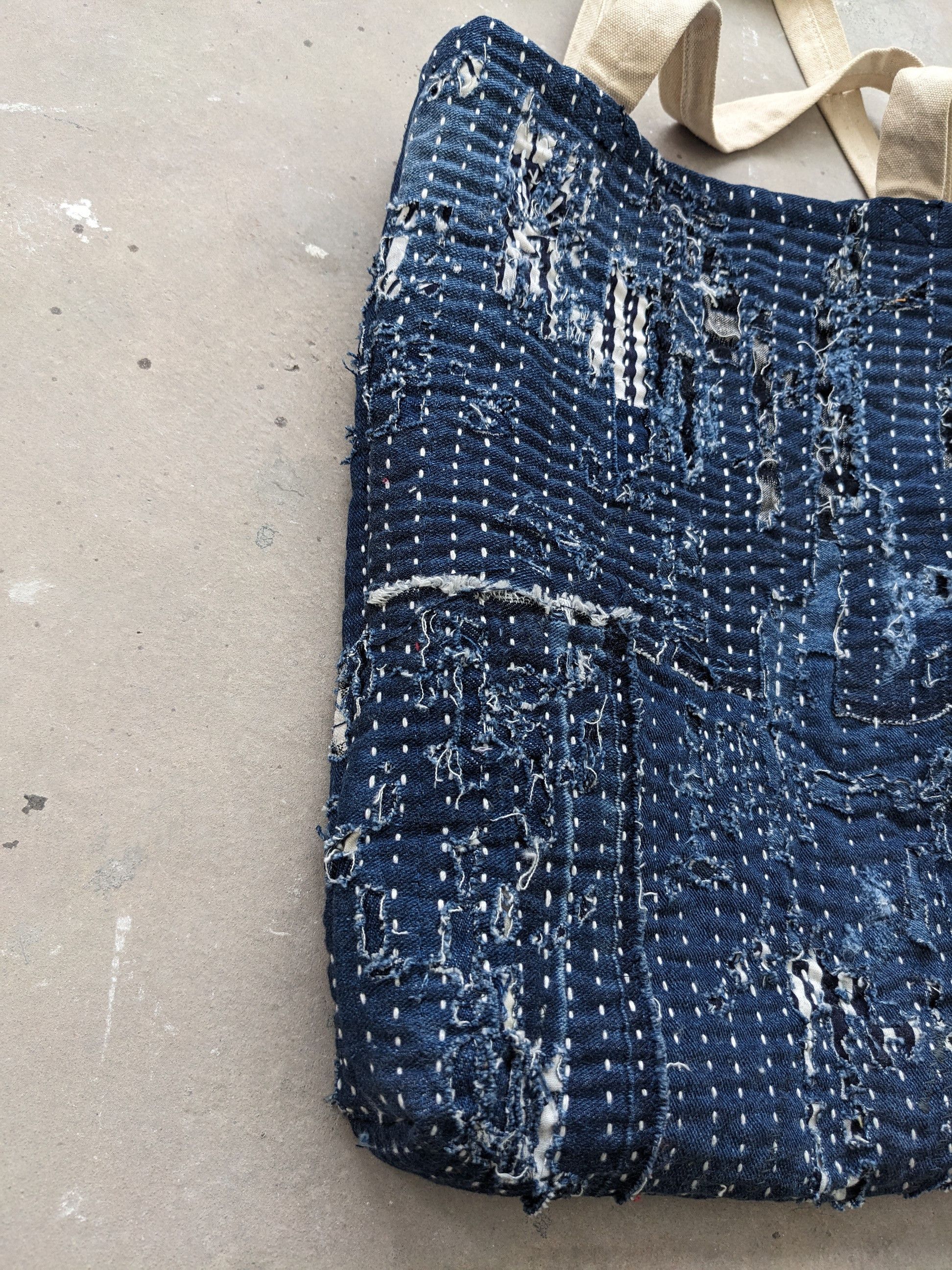 Art Comes First × Japanese Brand Denim Tote Bag Boro Sashiko Inspired Kapital Boro Jeans Size ONE SIZE - 5 Thumbnail