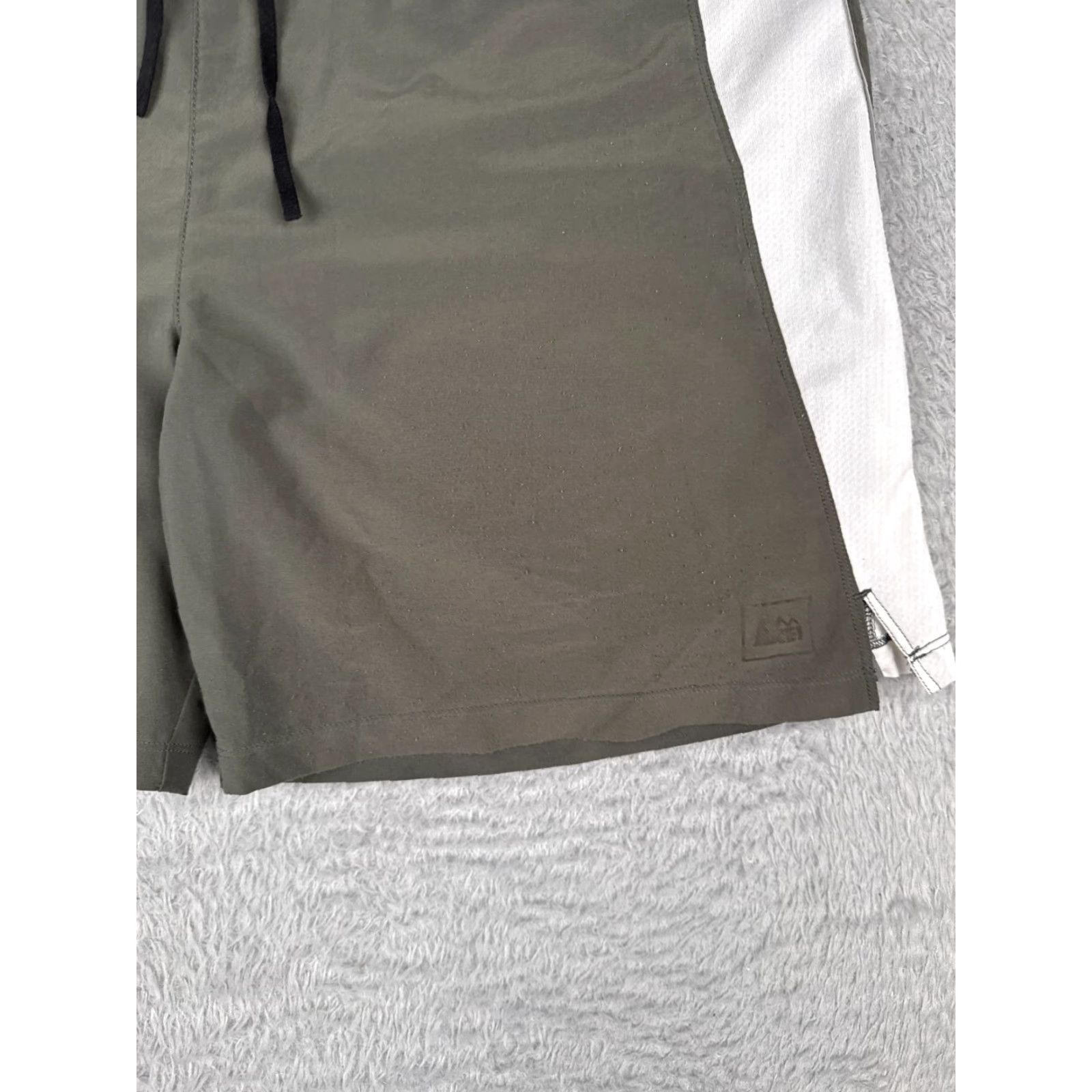 Vintage REI Womens Cargo Shorts Adult Large Gray White Lined Pockets 36x7 Nylon Polyester Pocket Zipper 36 Inseam Regular Size 36" / US 14 / IT 50 - 2 Thumbnail