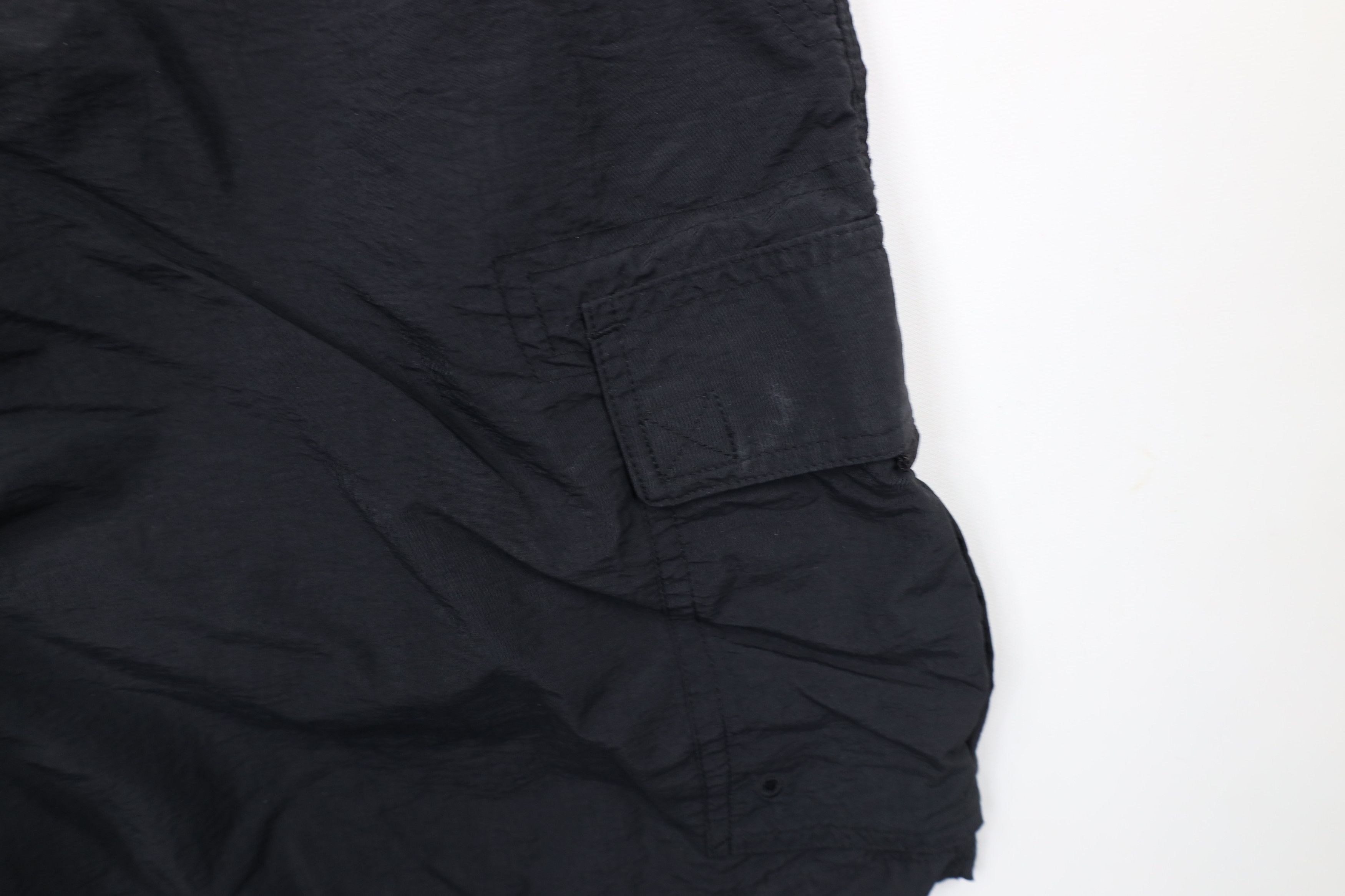 Columbia × Vintage Vintage Columbia Lined Above Knee Cargo Shorts Baggies Black Size US 36 / EU 52 - 5 Thumbnail