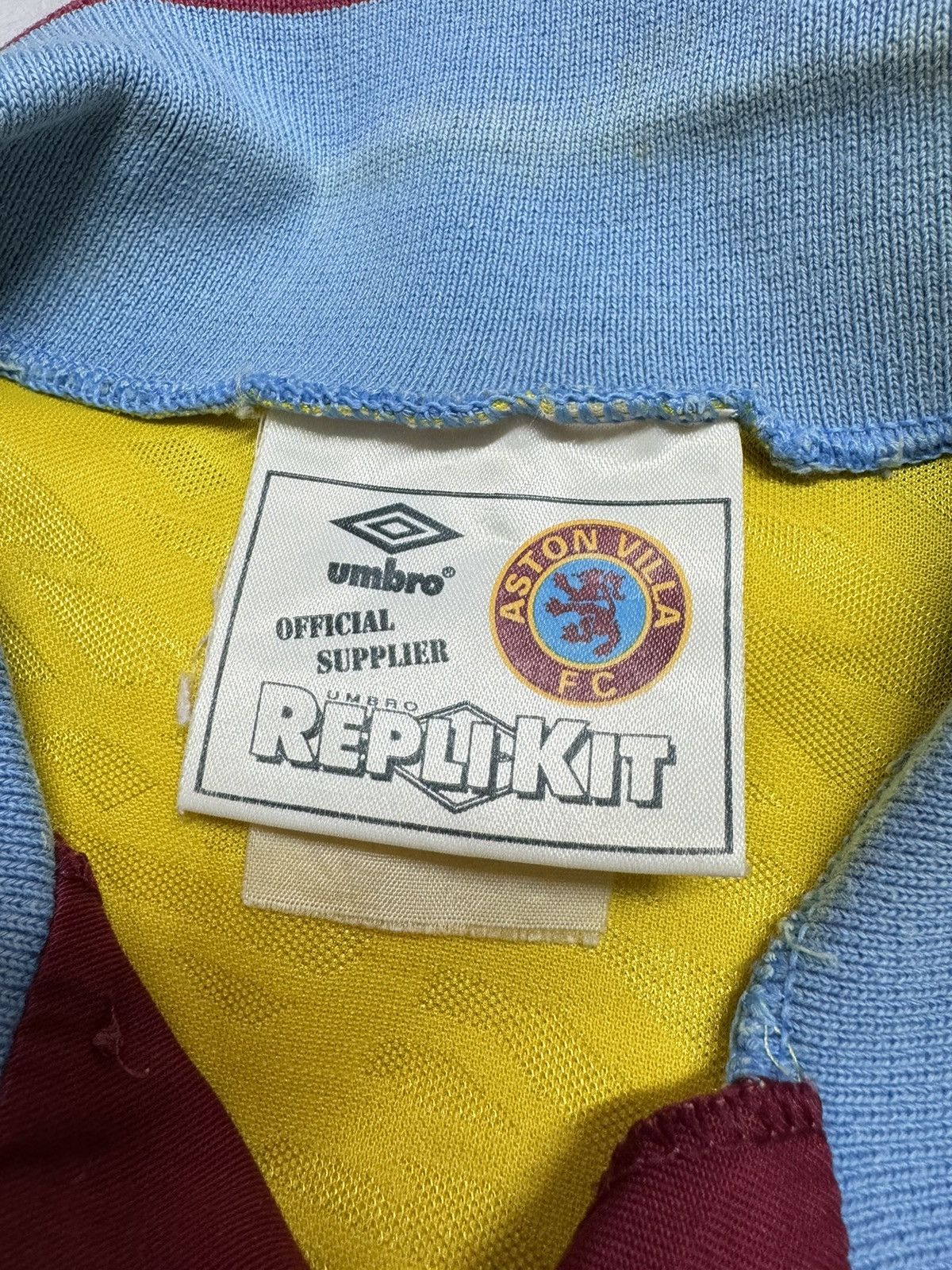 Nike Aston Villa 91/93 vintage third away shirt Size US L / EU 52-54 / 3 - 8 Thumbnail