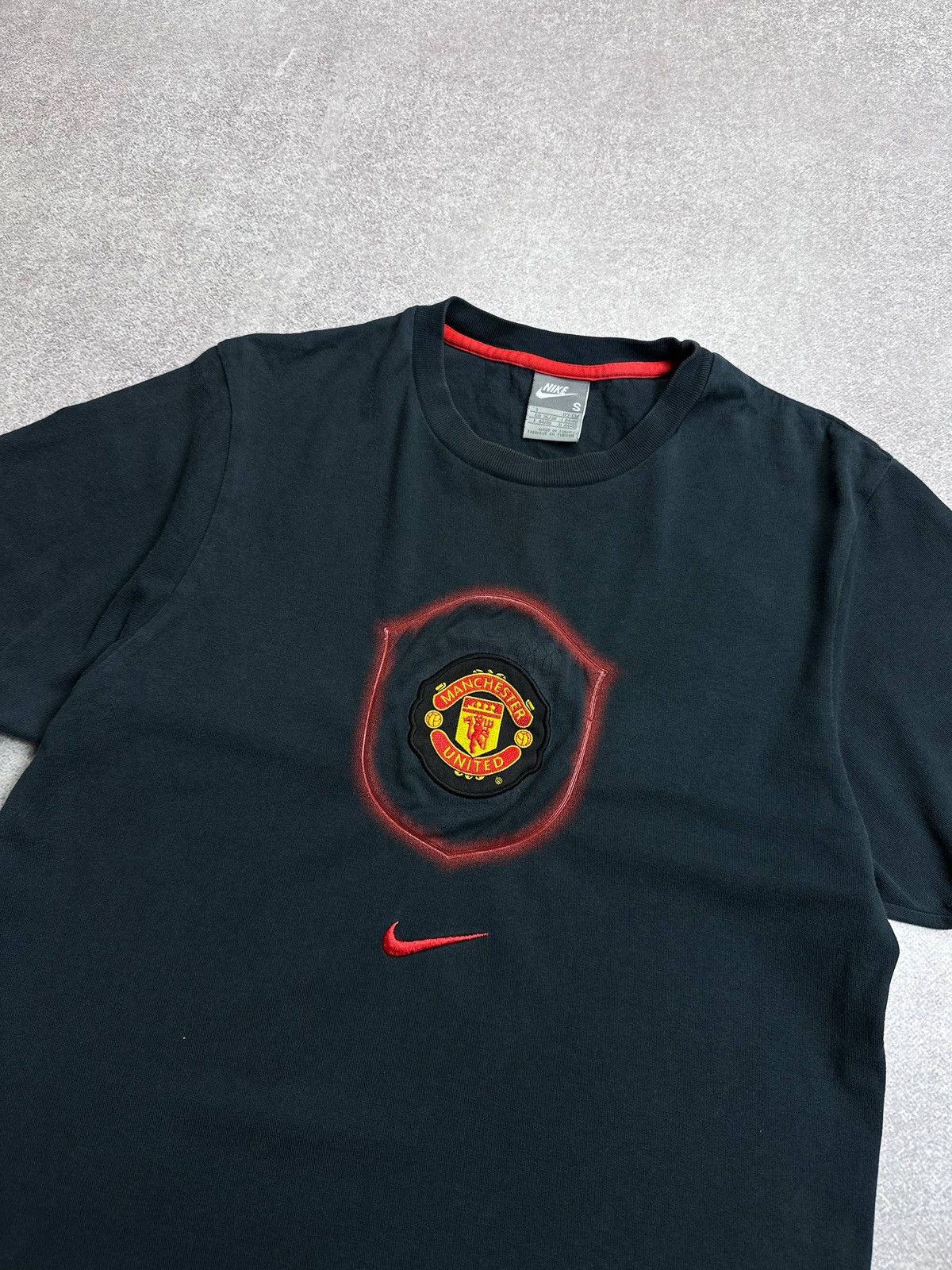Nike Vintage Nike MU Manchester United Footbalk T-shirt S Size US S / EU 44-46 / 1 - 2 Thumbnail
