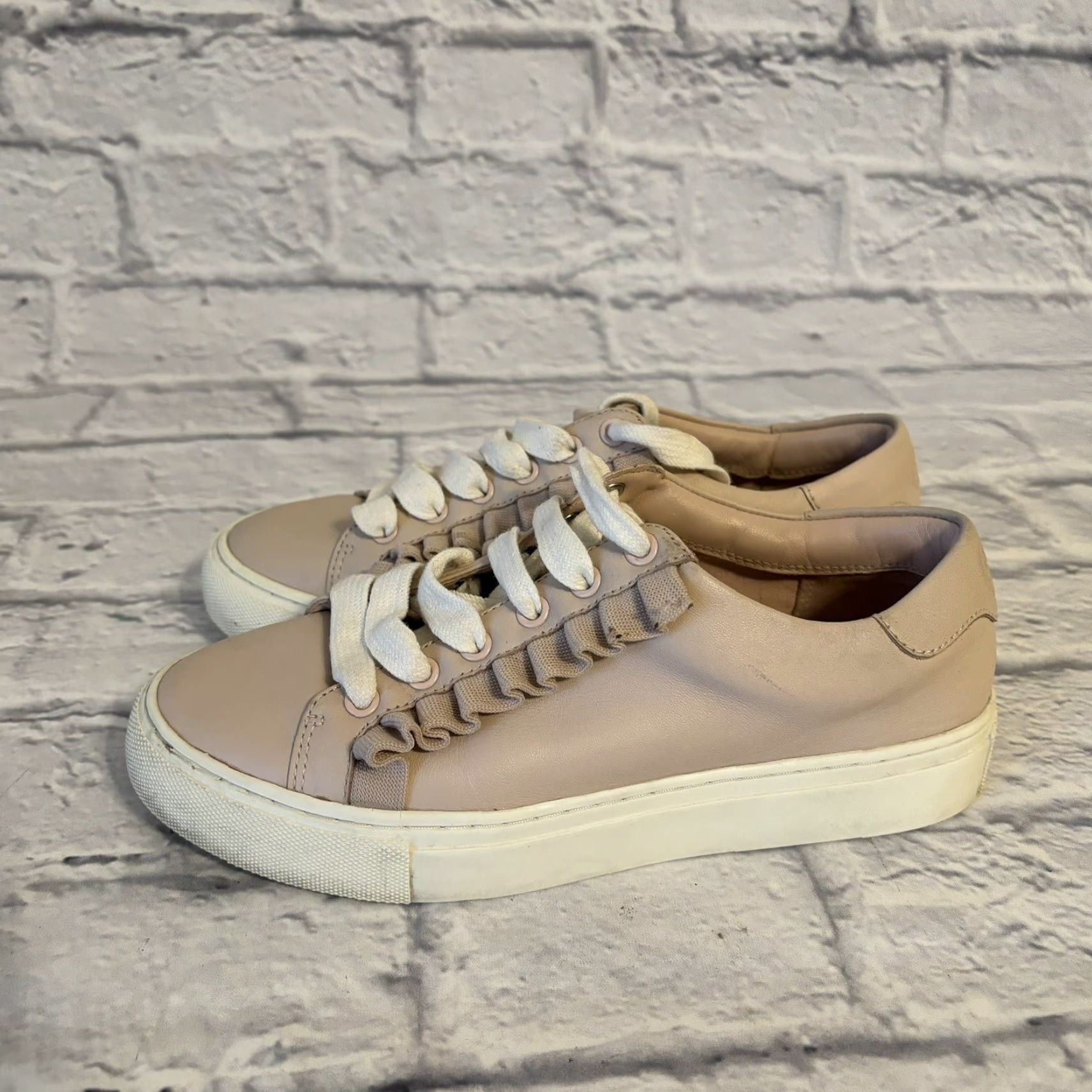 Vintage Tory Sport by Tory Burch Shoes Pink Ruffle Leather Low Top Sneakers Women’s 5M Size S / US 4 / IT 40 - 6 Thumbnail