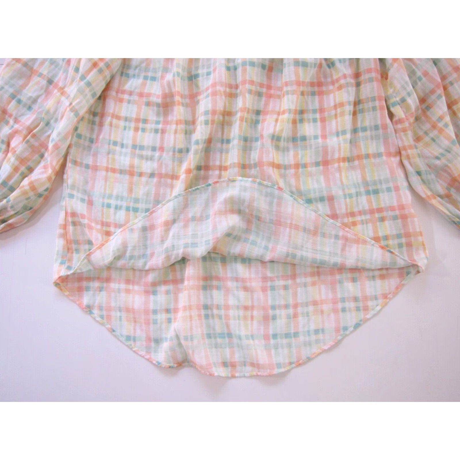Lauren Conrad Lauren Conrad Plaid Blouse 3/4 Sleeve Tunic Green S Womens V-Neck White Pink Size S / US 4 / IT 40 - 7 Thumbnail