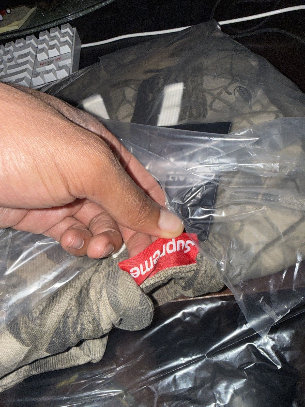 Supreme Supreme Small Box Logo Sweatshirt Realtree Large Size US L / EU 52-54 / 3 - 4 Thumbnail