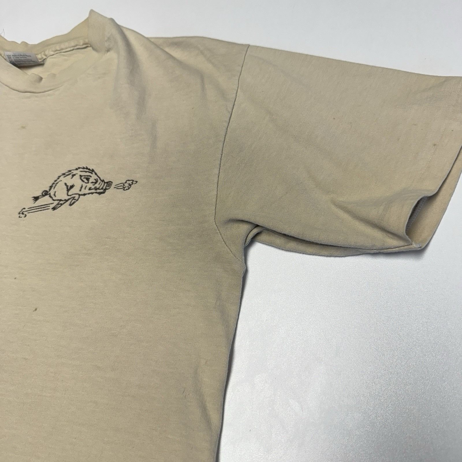 Vintage Vintage 90s Hogs Breath Inn T Shirt Mens XL 21.5x26.5 Tan Sh Size US XL / EU 56 / 4 - 7 Thumbnail
