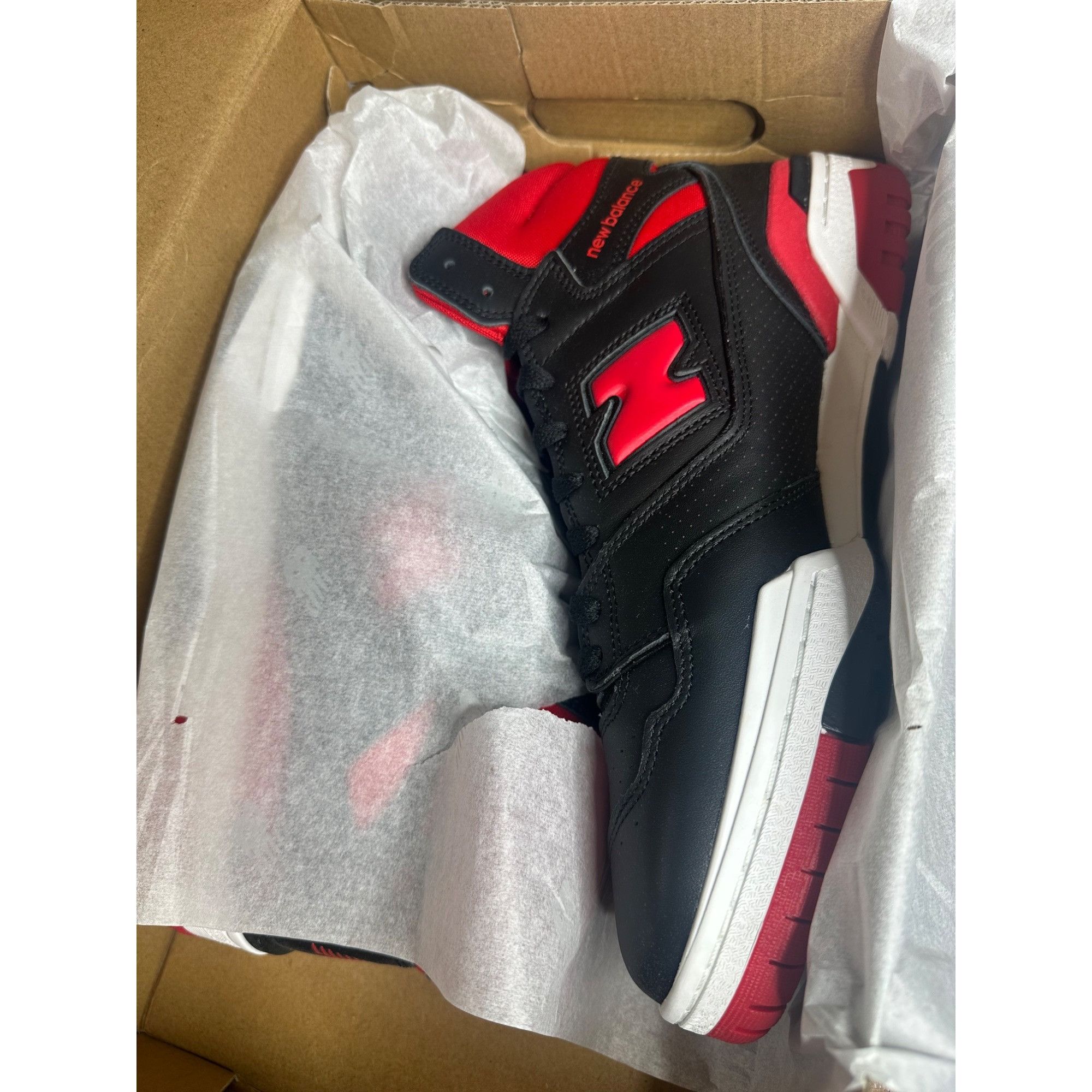 New Balance New Balance 650R Size US 10.5 / EU 43-44 - 3 Thumbnail