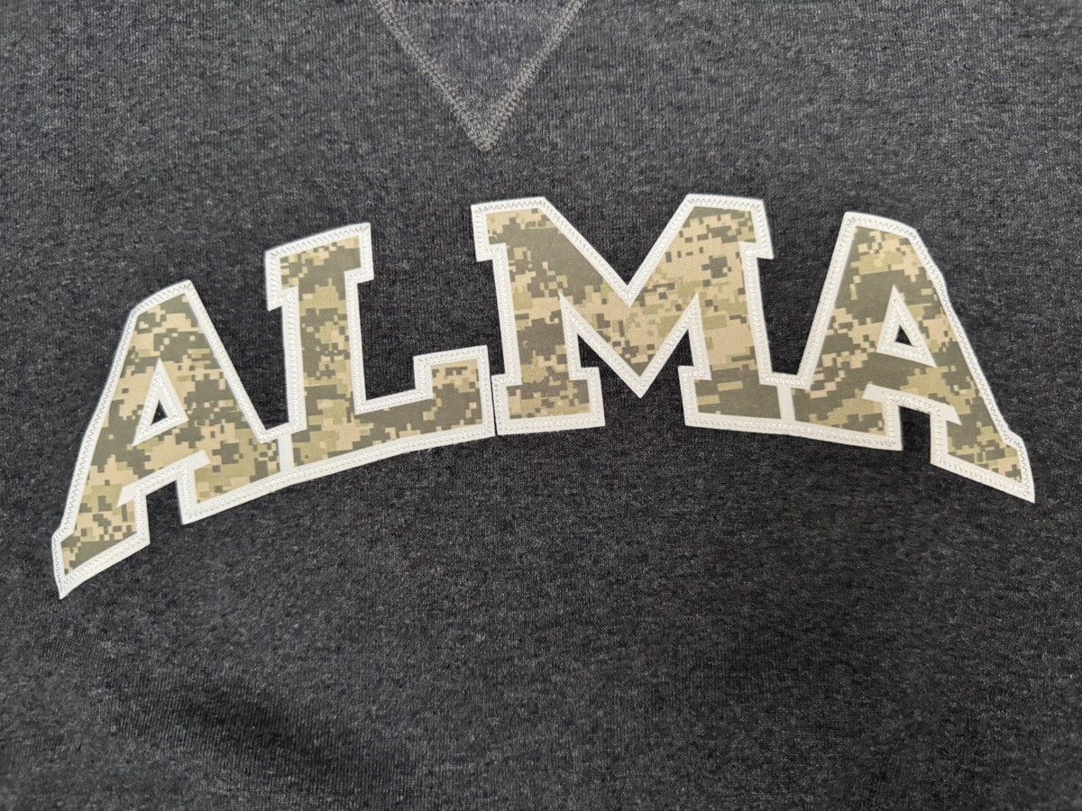 Russell Athletic Vintage Alma sweatshirt Size US L / EU 52-54 / 3 - 2 Thumbnail
