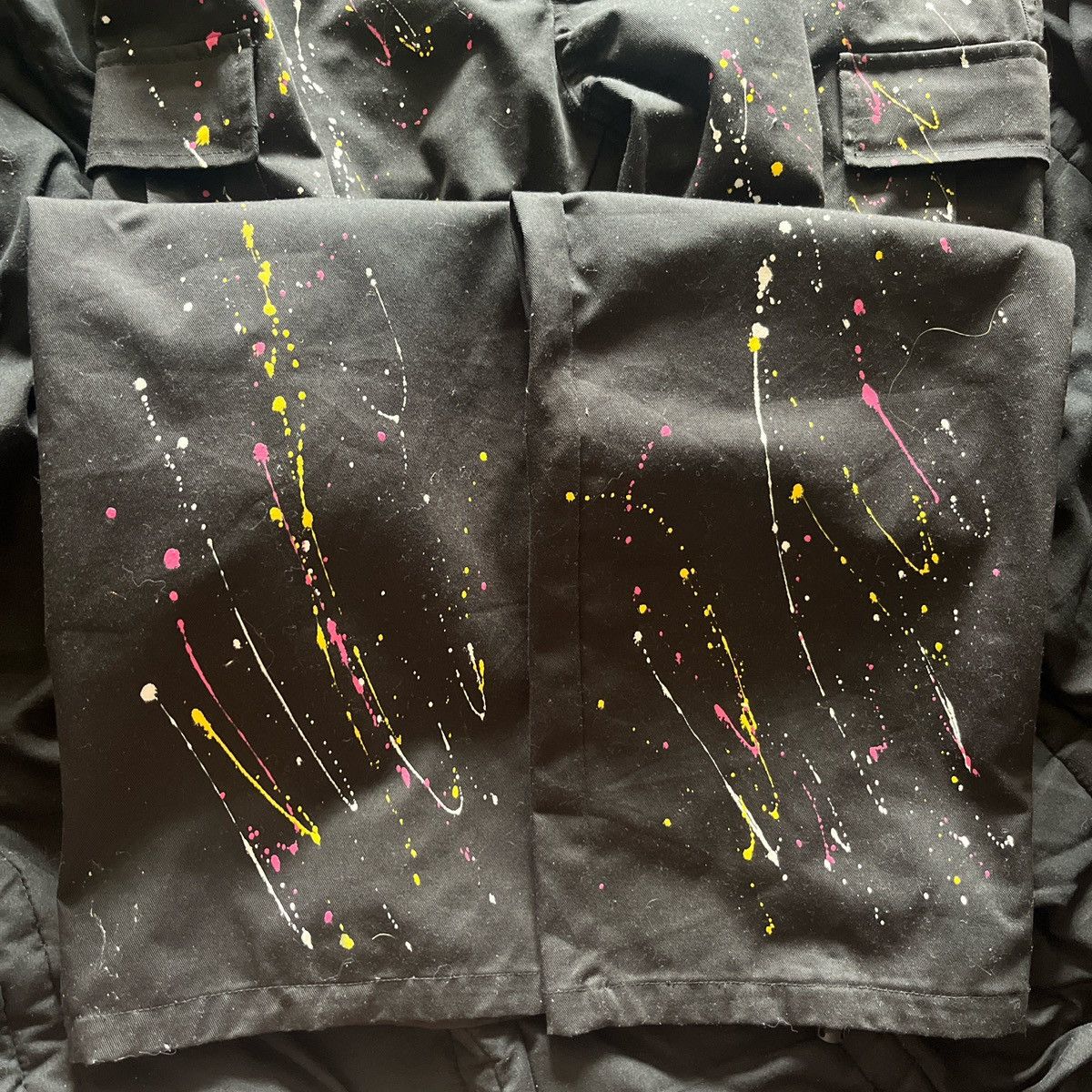 Fashion Nova Paint Splatter Cargo Jeans Size 40" / US 18 - 3 Thumbnail