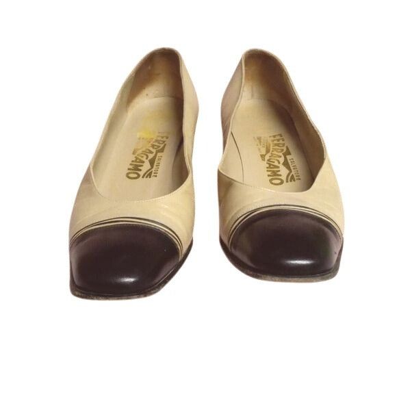 Salvatore Ferragamo Ferragamo 8.5 A Beige Black Leather Cap Toe Pumps Mid Heel W Size US 8.5 / IT 38.5 - 2 Thumbnail