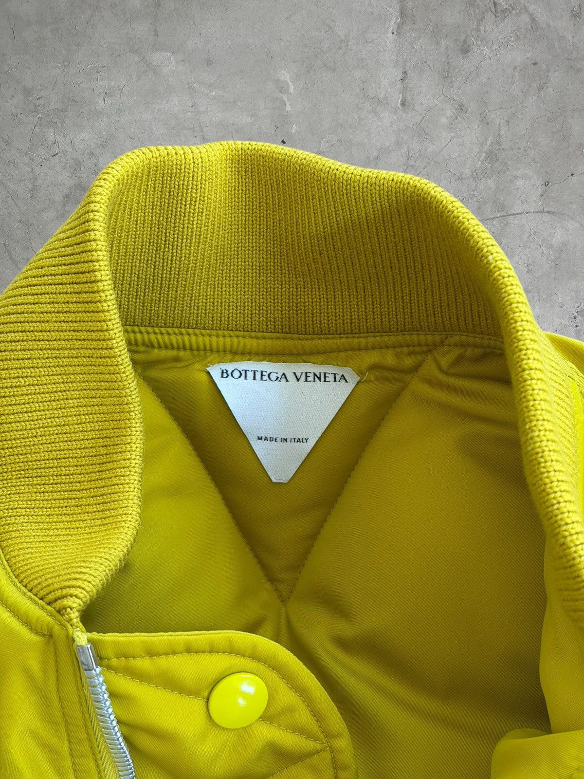 Bottega Veneta Bottega Veneta Cropped Bomber Jacket Size US S / EU 44-46 / 1 - 10 Thumbnail