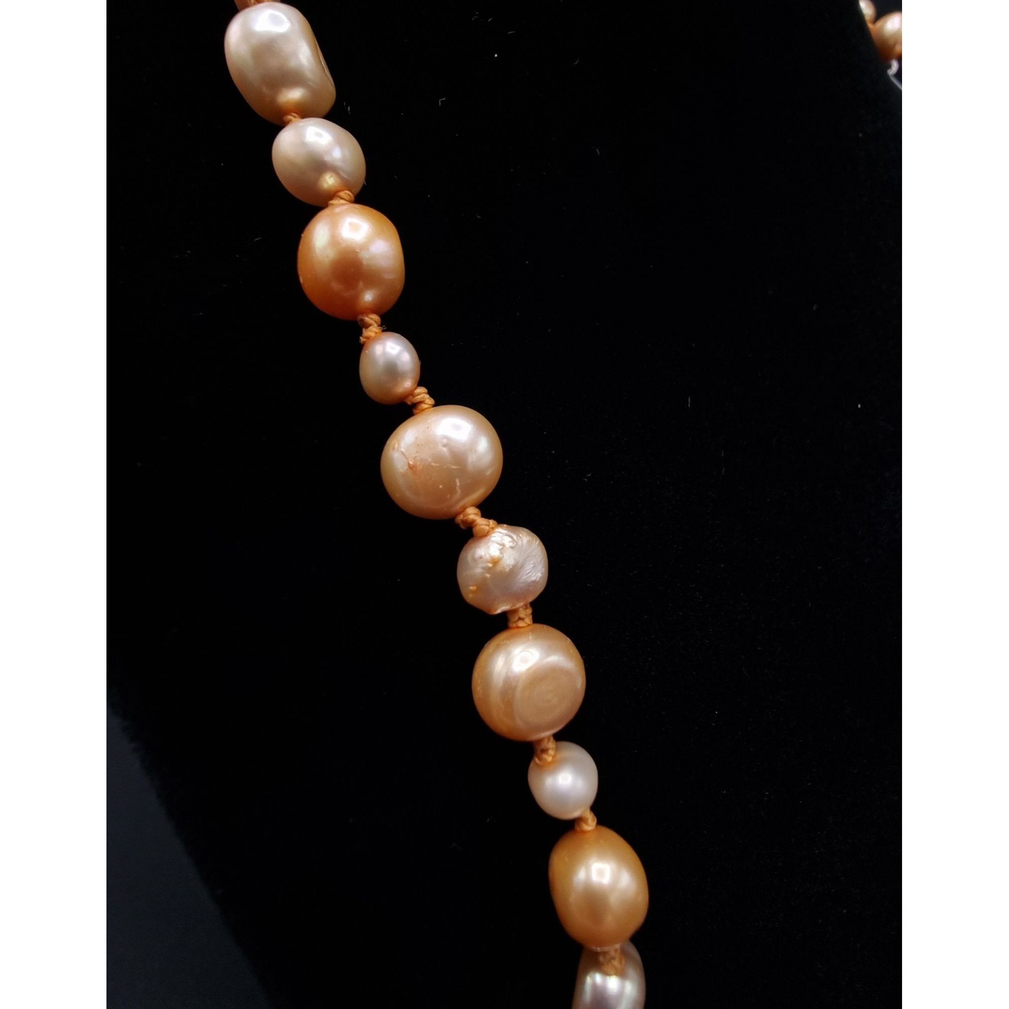 Vintage CGI Freshwater Pearl Long Necklace Hand-Knotted Natural Irid Size ONE SIZE - 6 Thumbnail
