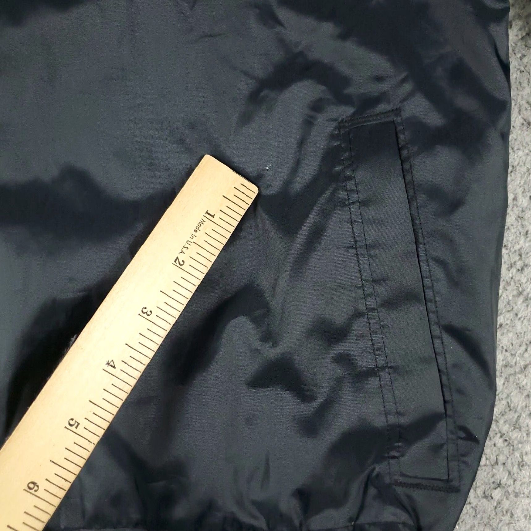 Champion Champion Windbreaker Jacket Womens XL Black Full Zip Up Pockets Logo Regular Coat Style American Modern Sports Womens Size XL / US 12-14 / IT 48-50 - 5 Thumbnail