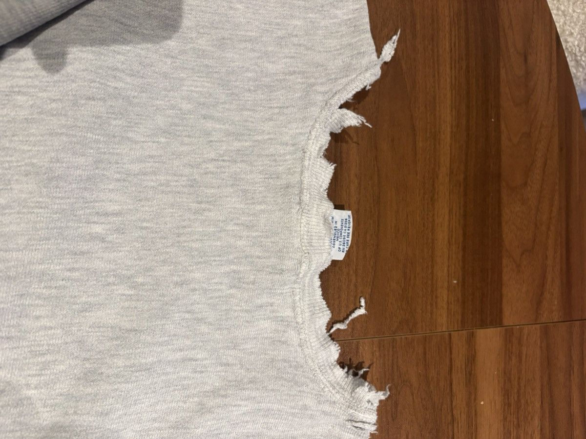 Champion RARE super distressed fox news champion reverse weave size L Size US L / EU 52-54 / 3 - 10 Thumbnail