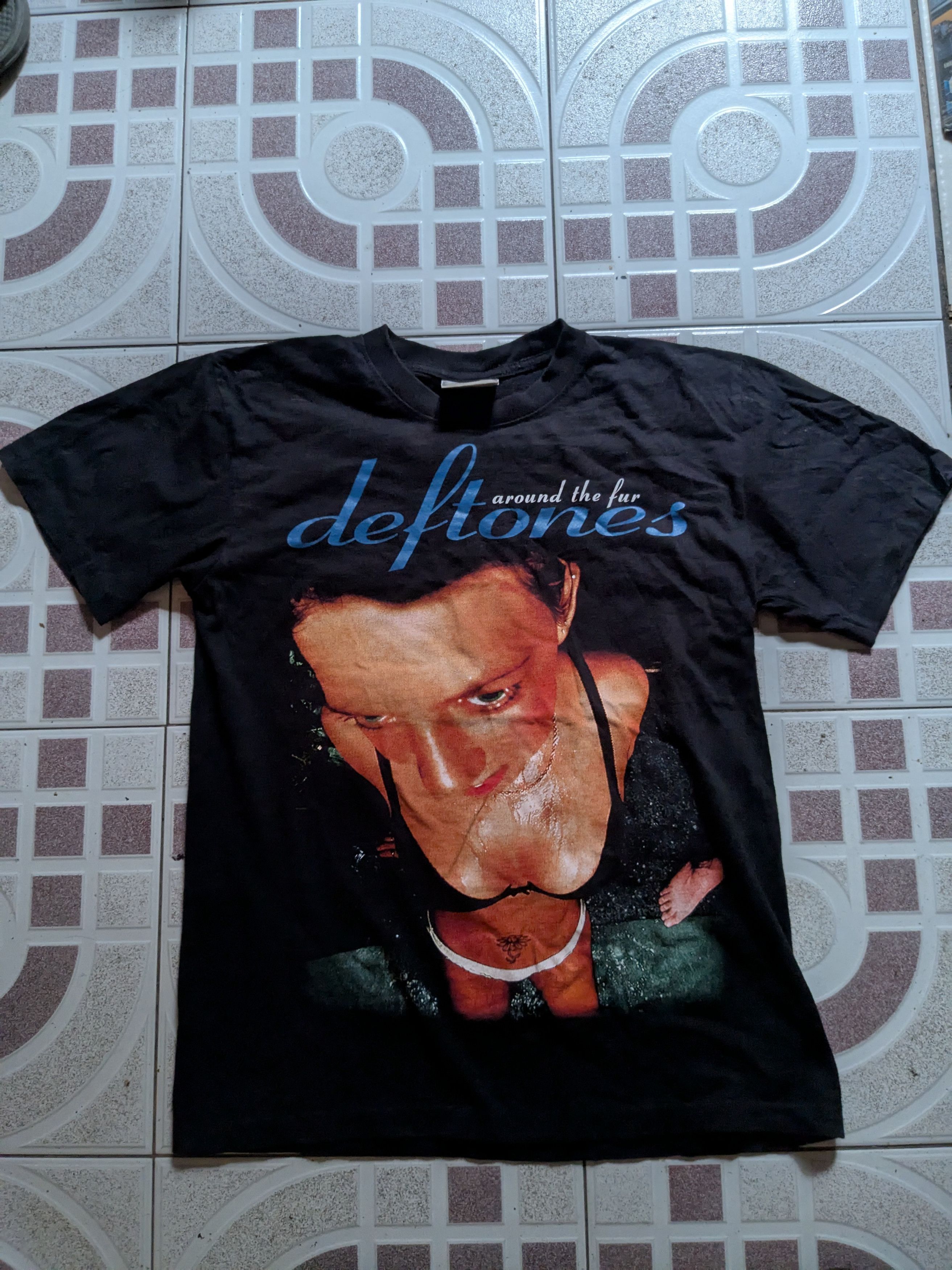 Vintage Deftones around the fur album with backhit Size US M / EU 48-50 / 2 - 1 Thumbnail