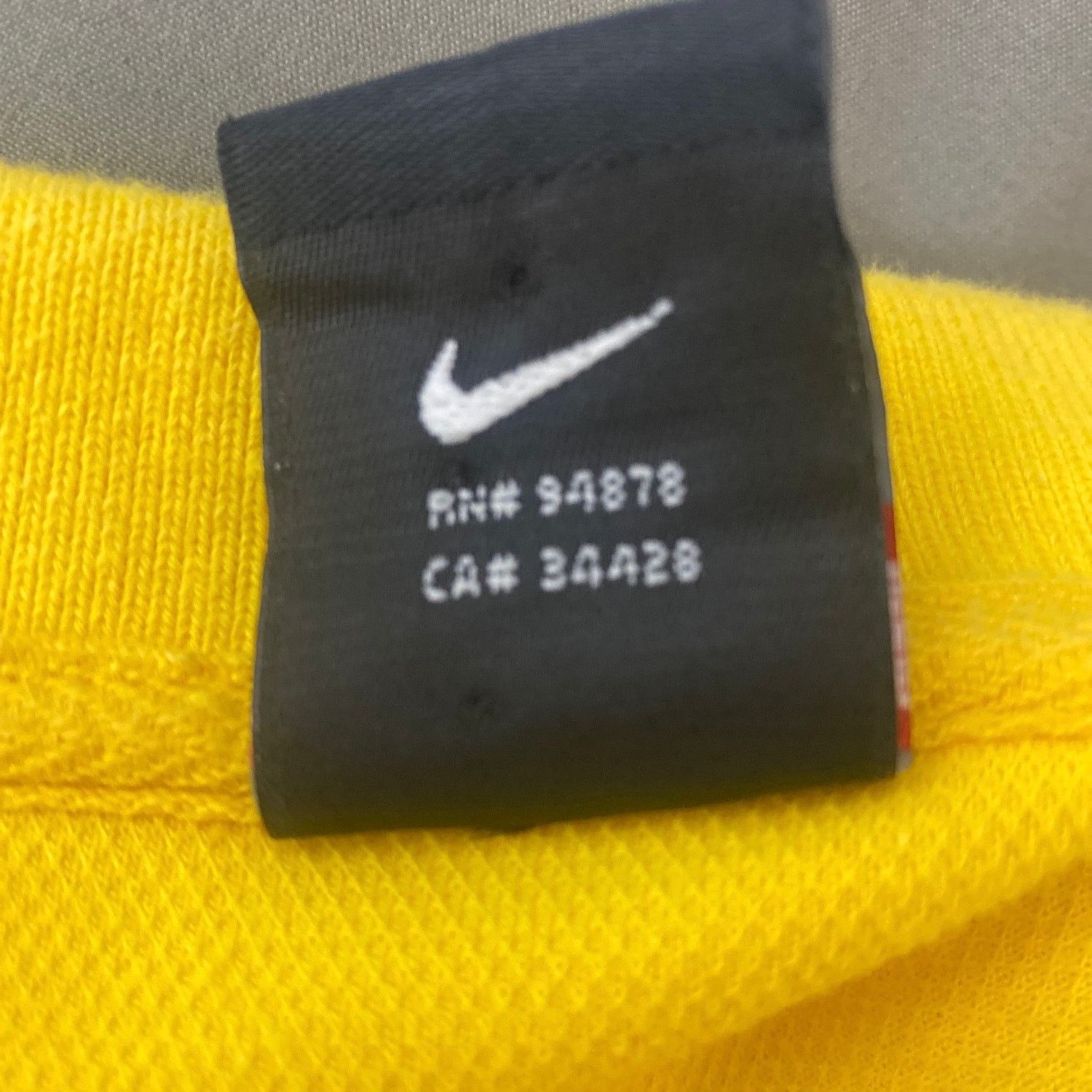 Nike NIKE Team UM Michigan maize Golf Polo men sz XL Size US XL / EU 56 / 4 - 6 Thumbnail