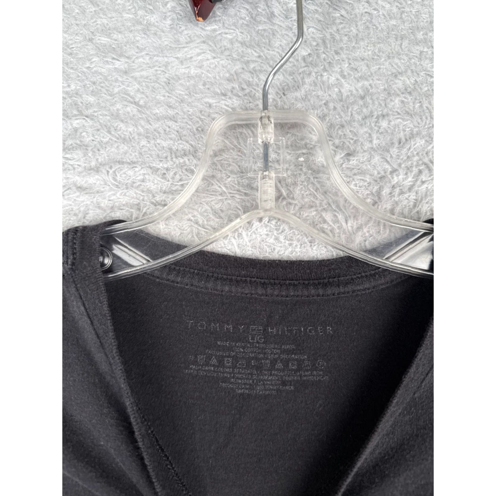 Tommy Hilfiger Tommy Hilfiger Shirt Adult Large Black Short Sleeve Crew Neck Logo T-Shirt Mens Size US L / EU 52-54 / 3 - 6 Thumbnail
