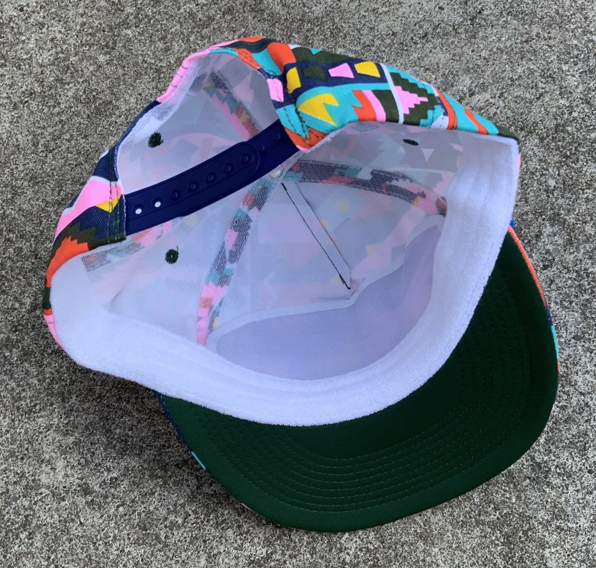 Other New White Owl Cigars Abstract Loud Snapback Trucker Hat Size ONE SIZE - 4 Thumbnail