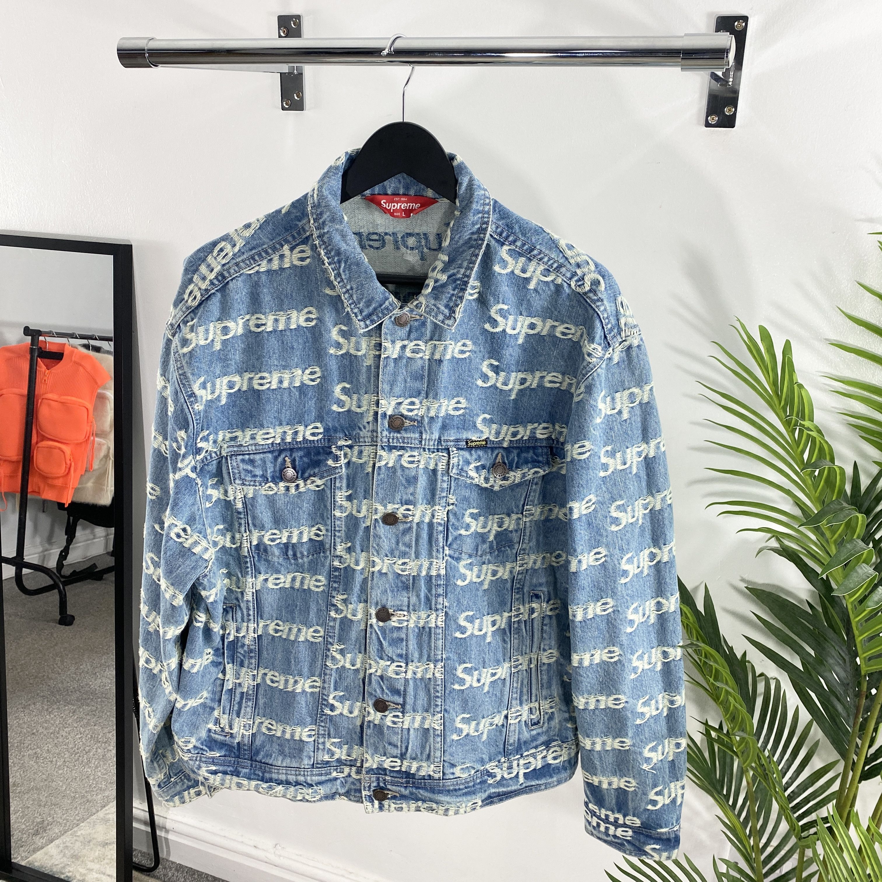 Supreme Supreme Frayed Denim Trucker Jacket In Blue RRP £750 | Grailed