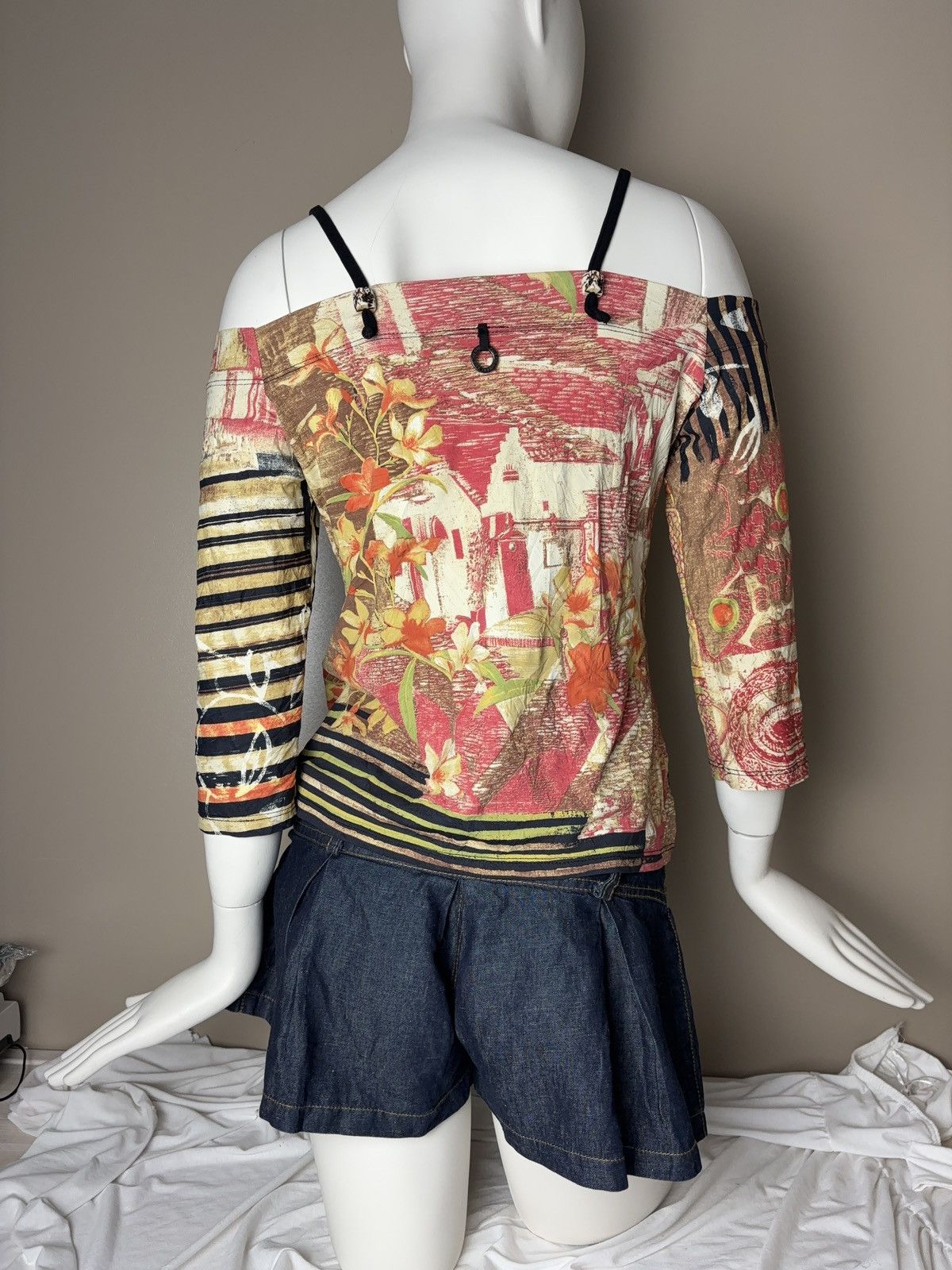 Vintage Save The Queen mixed vintage 3/4 sleeves top Size M / US 6-8 / IT 42-44 - 3 Thumbnail