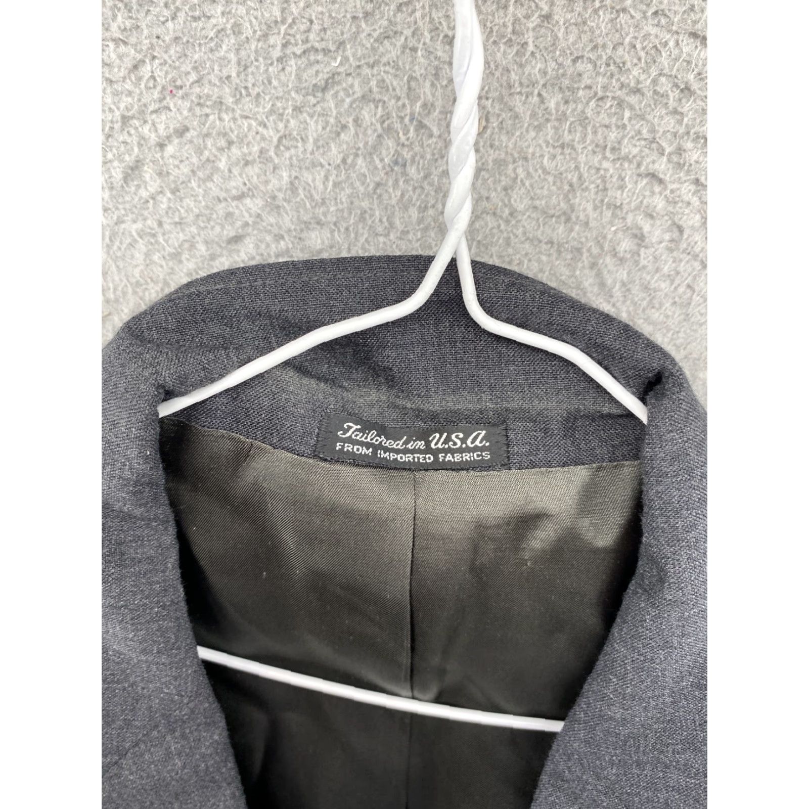 Vintage EXECUTIVE COLLECTION Men’s Black 2 Button Blazer Suit Jacket Size 48R Regular Jacket Coat Men Blazer Black 2 Button Suit Jacket 48R Size 48R - 2 Thumbnail