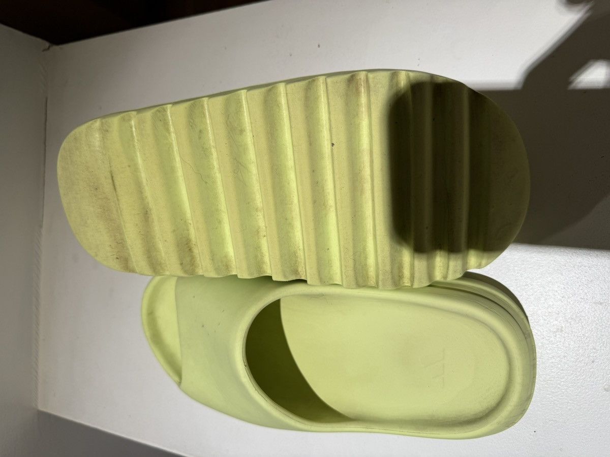 Yeezy Yeezy Slide Glow Green Size US 8 / EU 41 - 5 Thumbnail