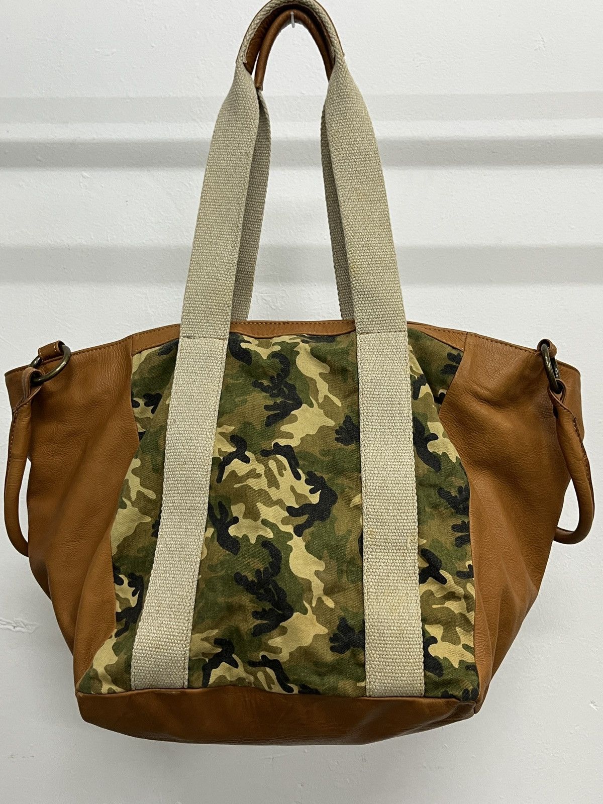 Leather Leather Hybrid Camo Canvas Patina Brown Leather Weekend Bag Size ONE SIZE - 6 Thumbnail
