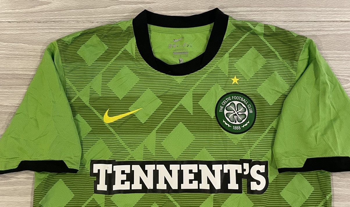 Nike Nike 2010/11 Celtic FC Soccer Jersey 381815-304 Men’s Medium Size US M / EU 48-50 / 2 - 3 Thumbnail