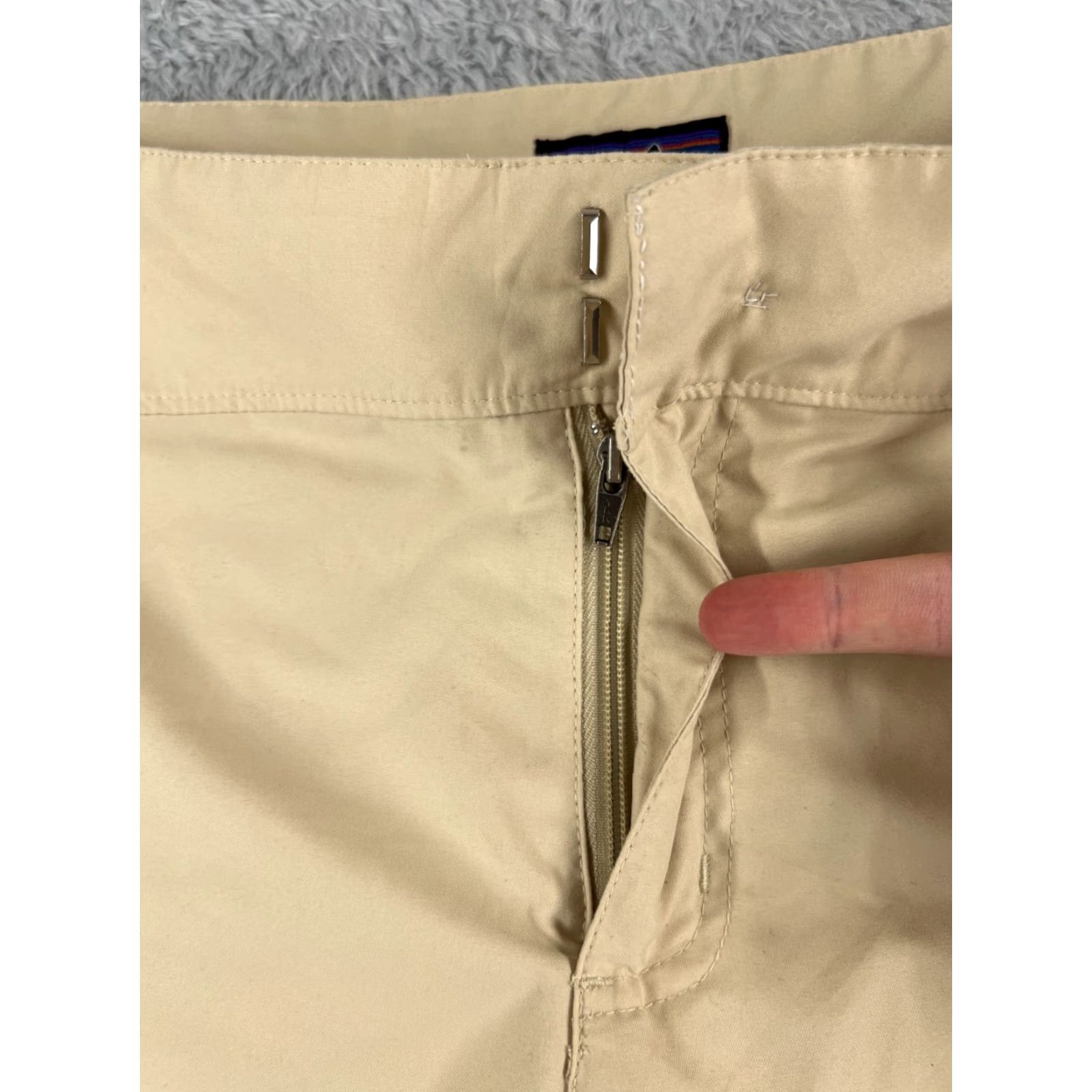 Patagonia Patagonia Shorts Womens 8 Beige Duway 100% Polyester Flat Front Pockets Size 30" / US 8 / IT 44 - 6 Thumbnail