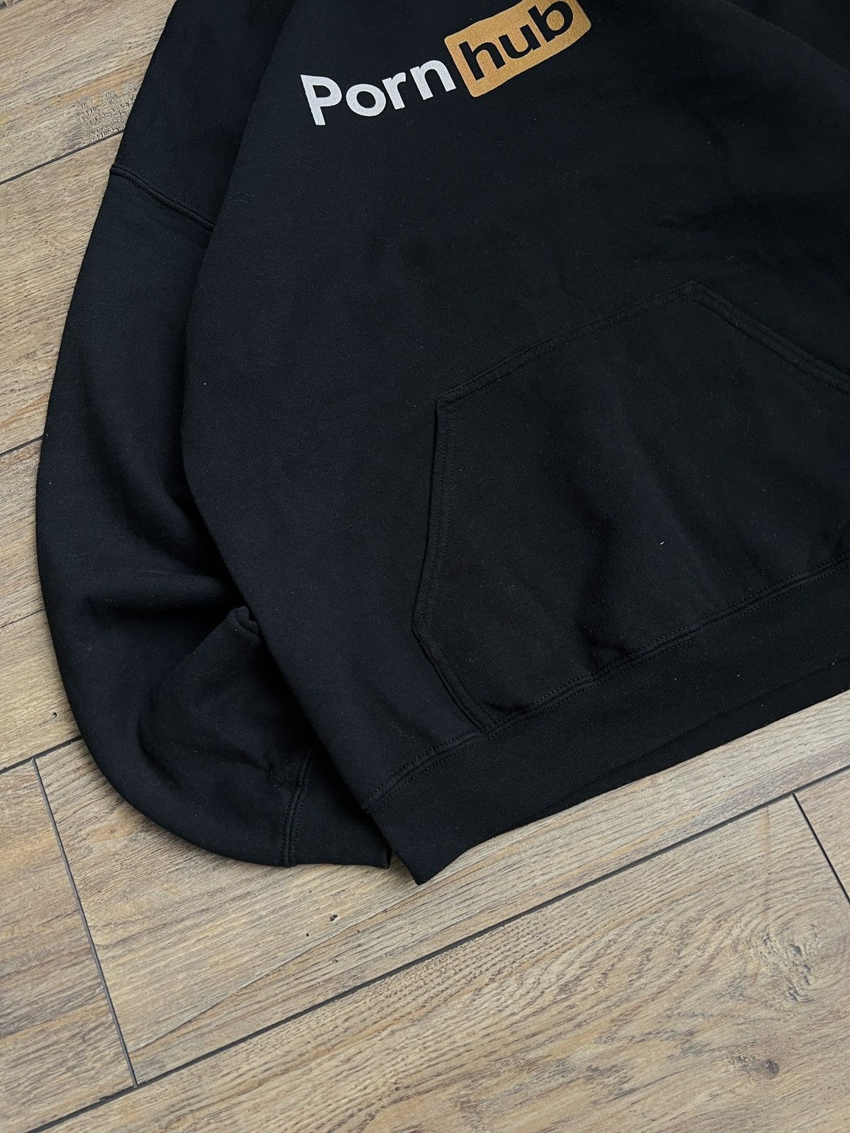 Vintage Porn Hub Logo Hoodie Size US M / EU 48-50 / 2 - 4 Thumbnail