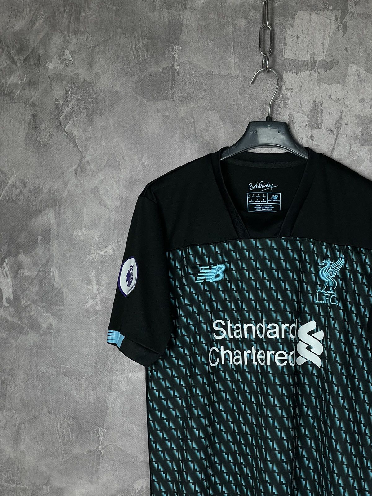 New Balance New Balance Liverpool 2016 2017 Away Shirt Soccer Jersey Size US S / EU 44-46 / 1 - 3 Thumbnail