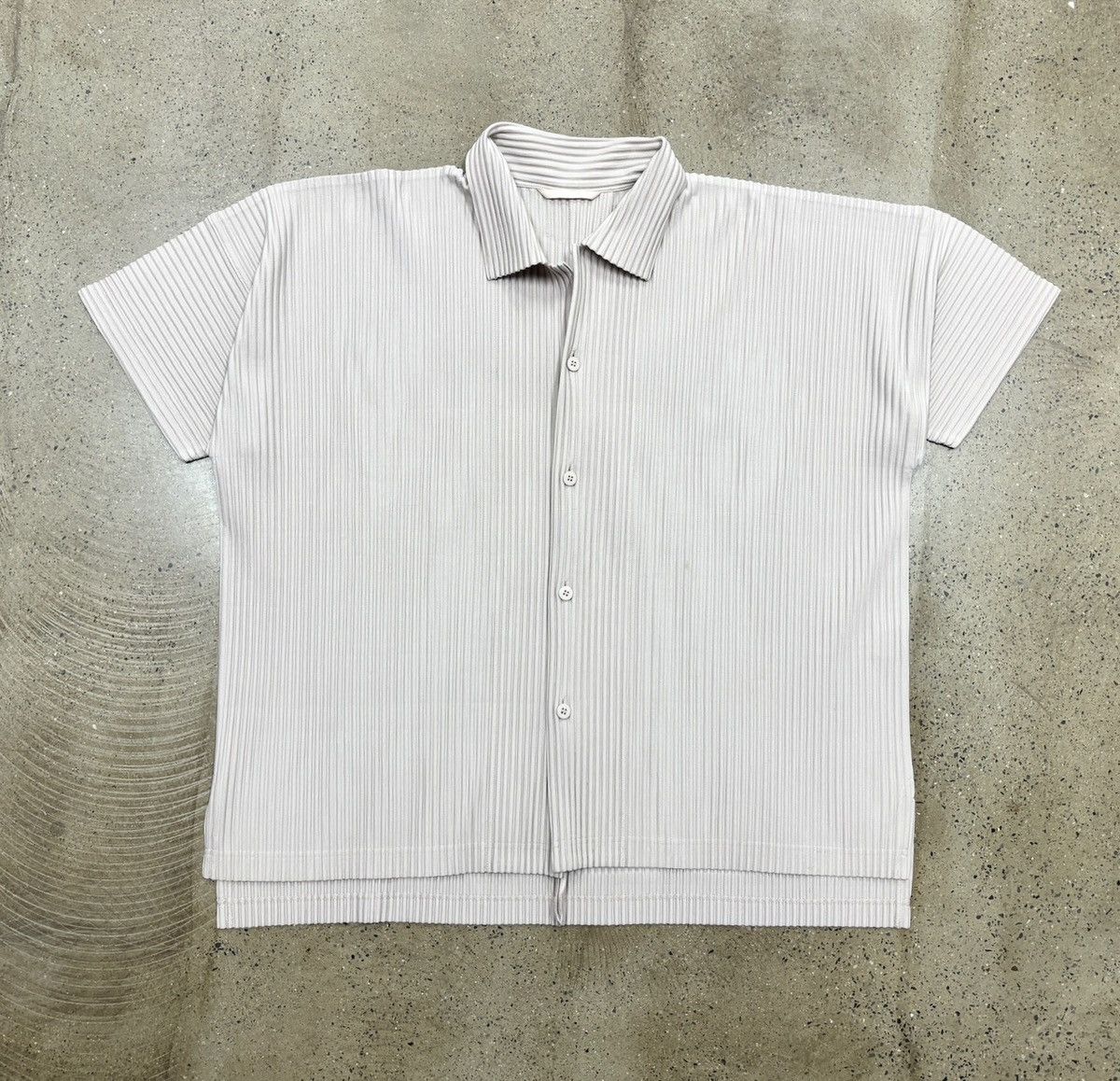 Homme Plisse Issey Miyake Issey Miyake Short Sleeve Shirts jj122 Size US XL / EU 56 / 4 - 1 Thumbnail