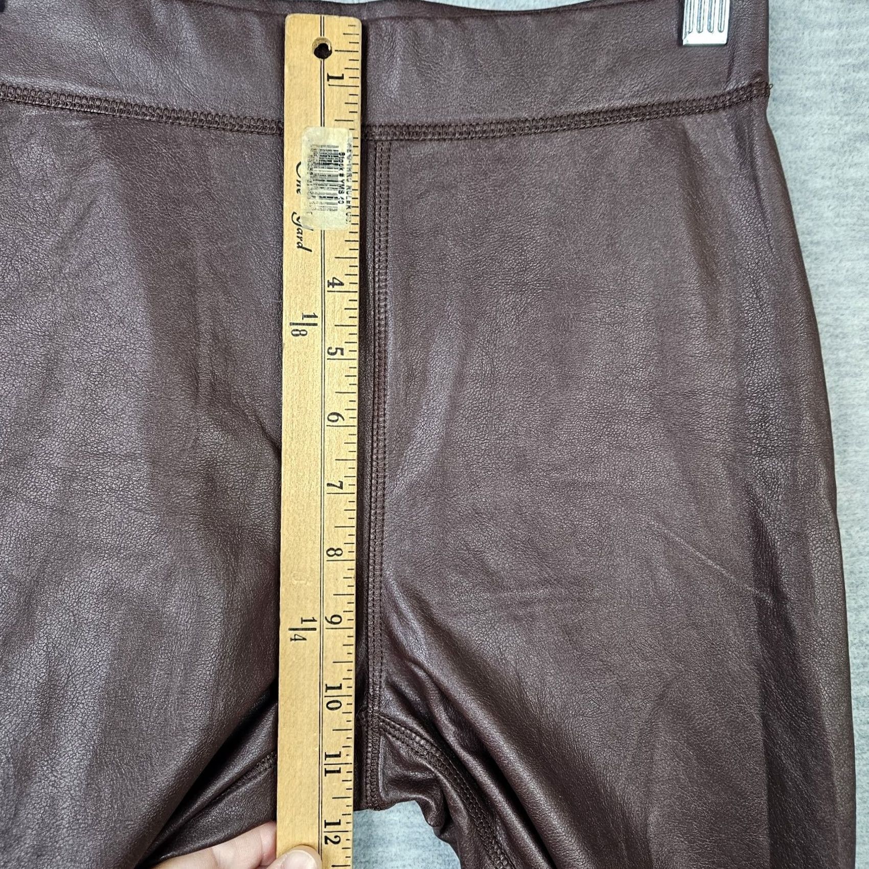 Vintage SOMETHING Navy Women's Brown Faux Leather Pull-on Cropped Legging XS Brown Cropped Pants Womens XS Pull On Leather-like Size 26" / US 2 / IT 38 - 7 Thumbnail