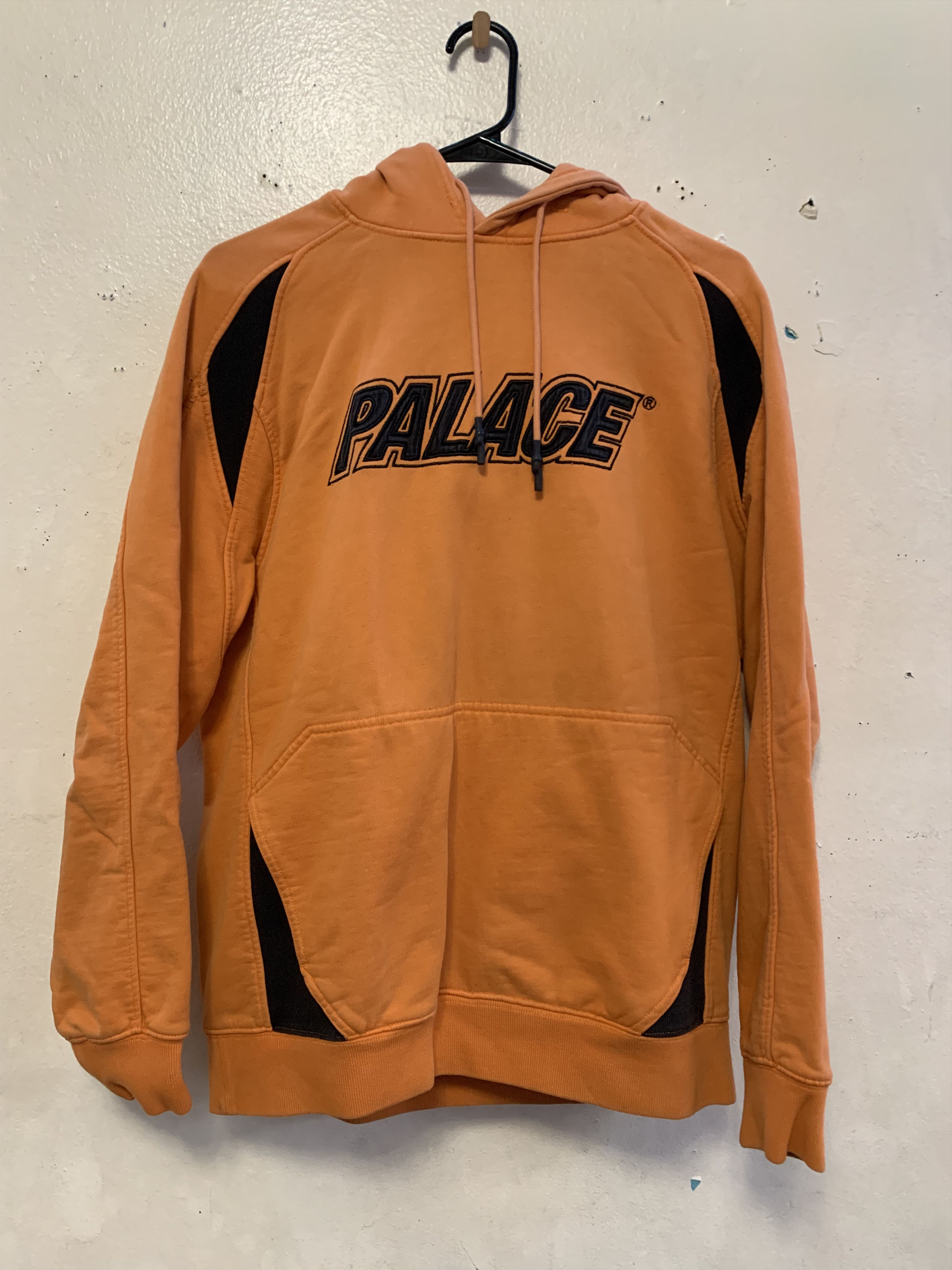 Palace PALACE Hoodie ⊛ ORANGE/BLACK ⊛ Gently Worn/Flawed Size US M / EU 48-50 / 2 - 1 Thumbnail