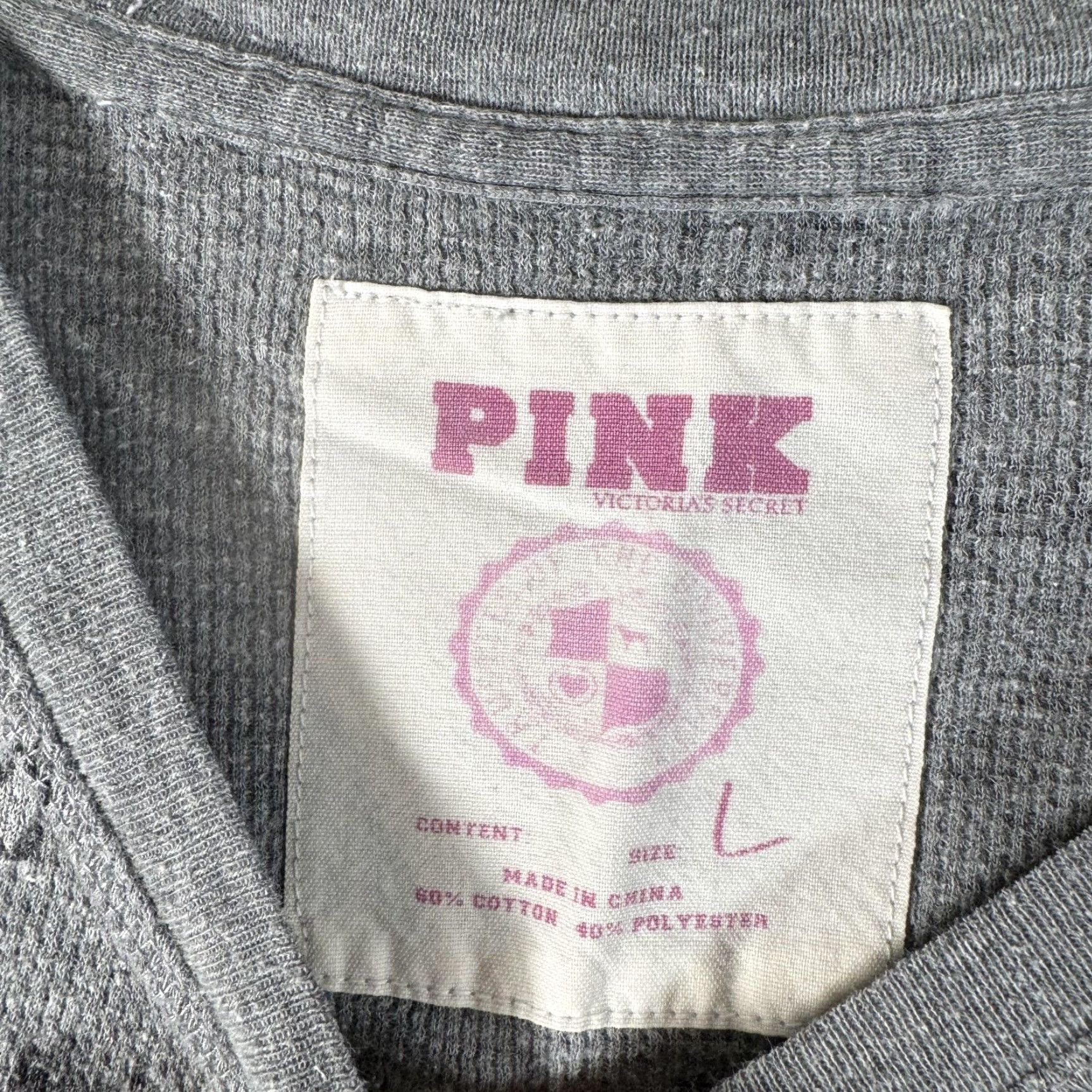 Pinko VINTAGE PINK Victoria's Secret Shirt T-Shirt L Gray Geometric Graphic Long Sleeve Crew Neck Size L / US 10 / IT 46 - 5 Thumbnail