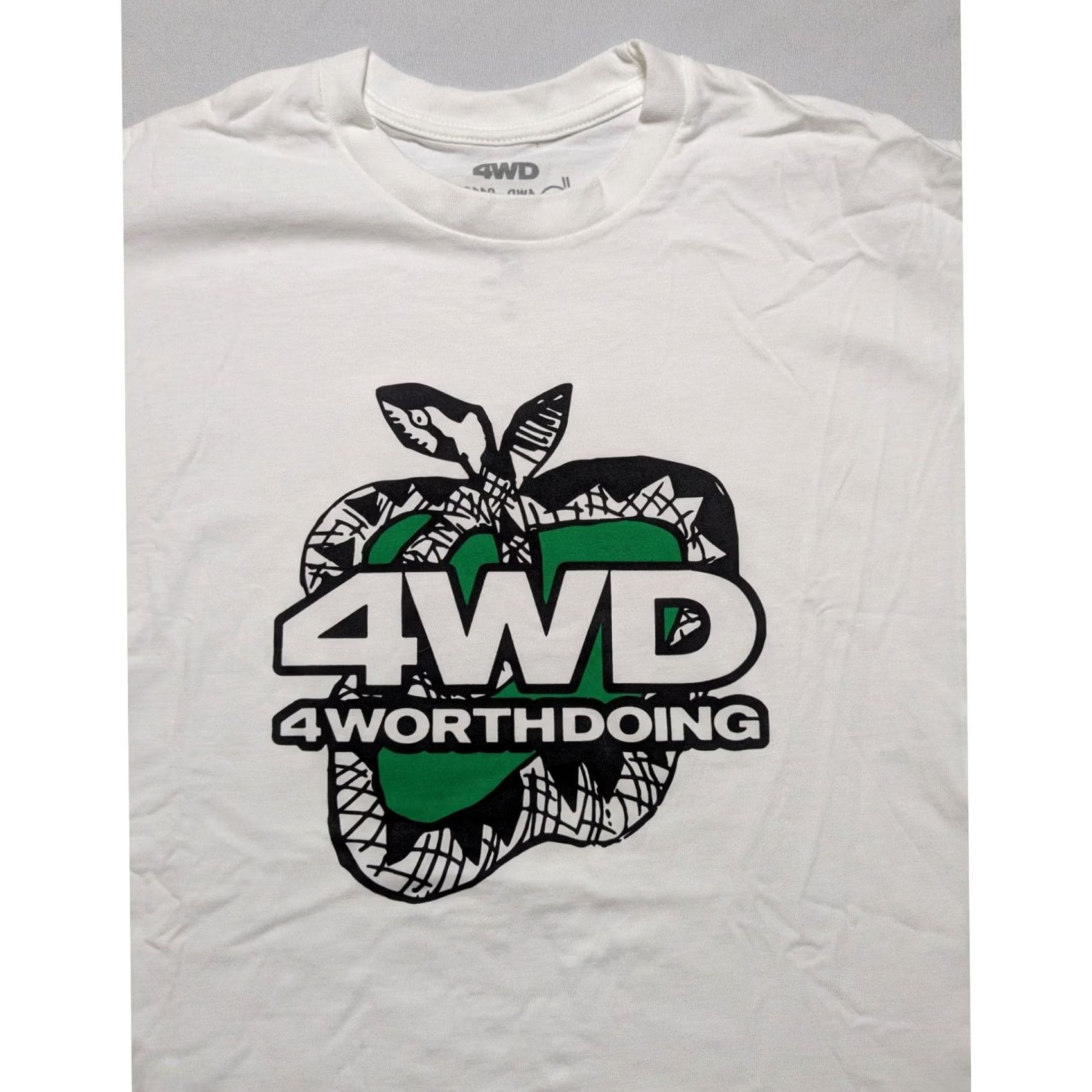 Vintage 4 Worth Doing T-Shirt White Men M Short Sleeve Crew Neck Snake Apple Graphic Streetwear Hip Hop Skater 4WD Logo Size US M / EU 48-50 / 2 - 3 Thumbnail