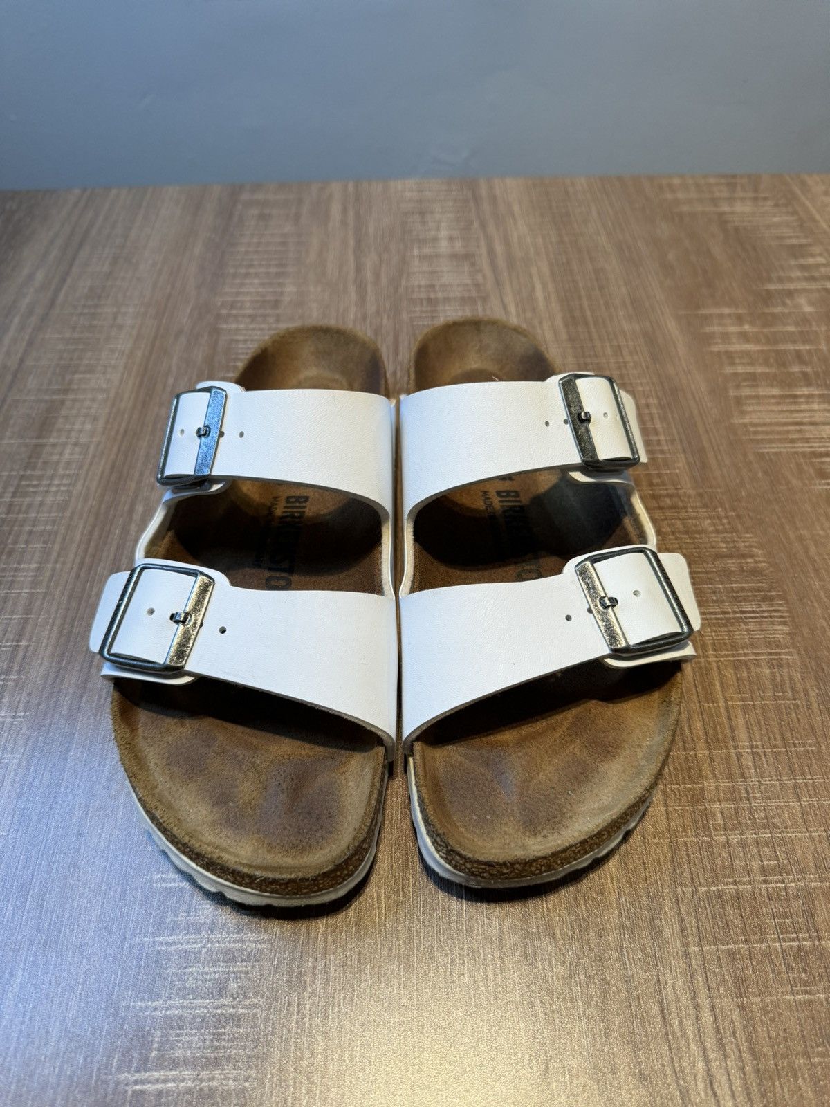 Birkenstock Birkenstock Arizona Sandals Womens SZ 8 EU 39 White Pewter Size US 8 / IT 38 - 3 Thumbnail
