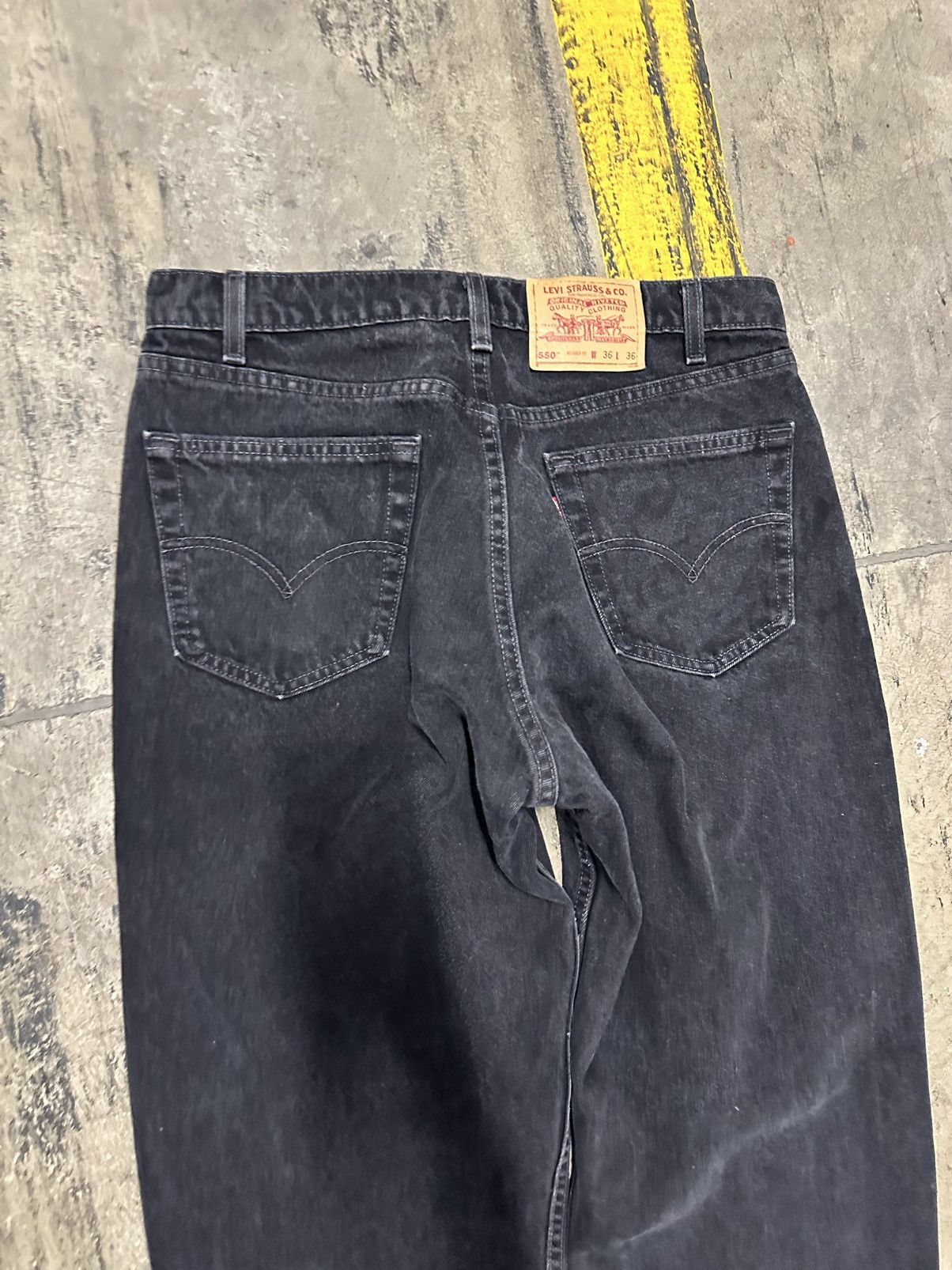 Levi's × Vintage Vintage Levi’s 550 jeans Size US 34 / EU 50 - 2 Thumbnail