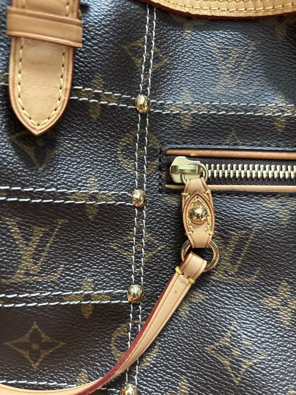 Louis Vuitton Louis Vuitton LE Monogram Canvas Riveting Handbag Size ONE SIZE - 6 Thumbnail