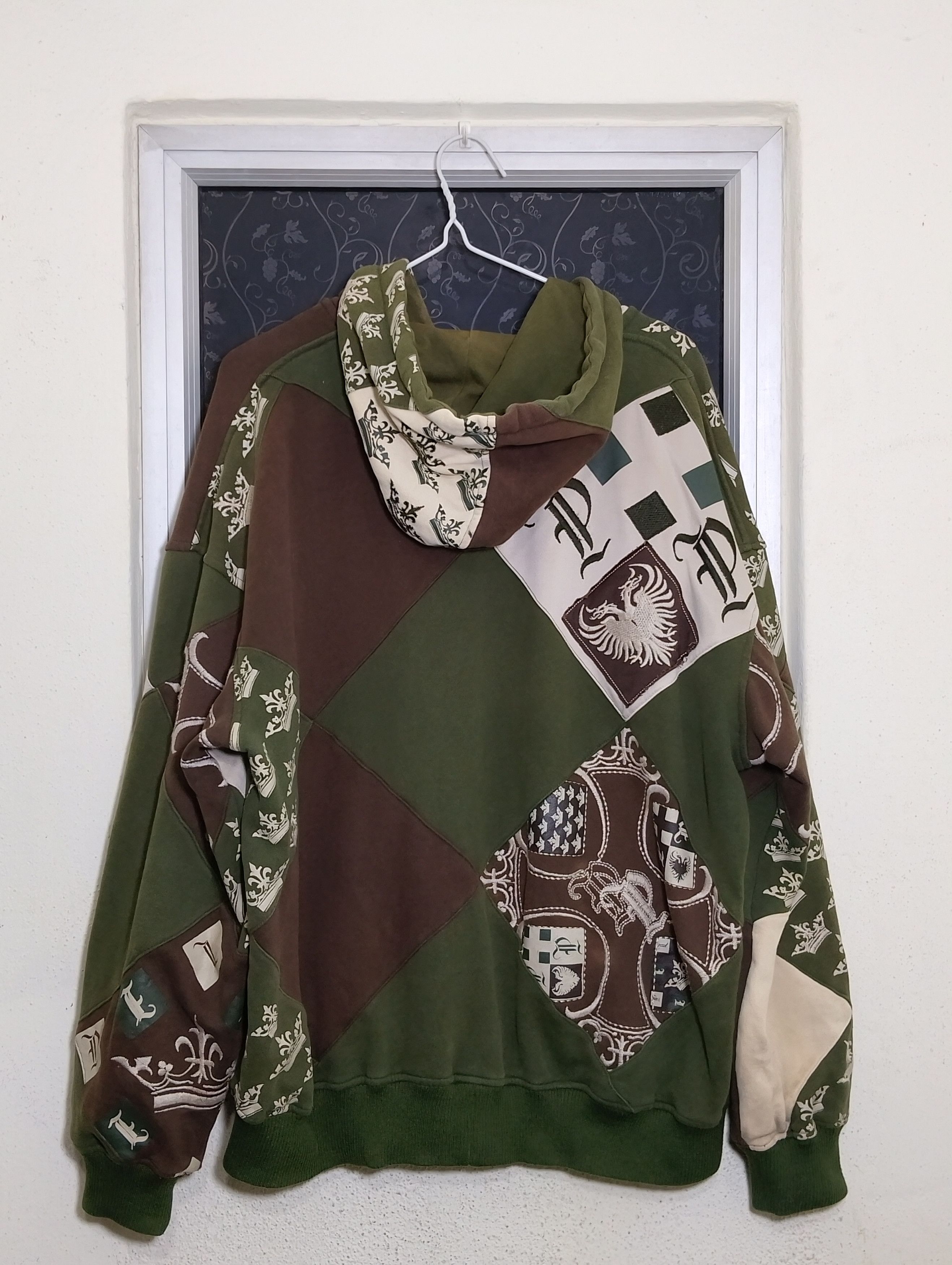 Pelle Pelle Pelle Pelle Hoodie Vintage | Streetwear | Y2K Size US XL / EU 56 / 4 - 2 Thumbnail