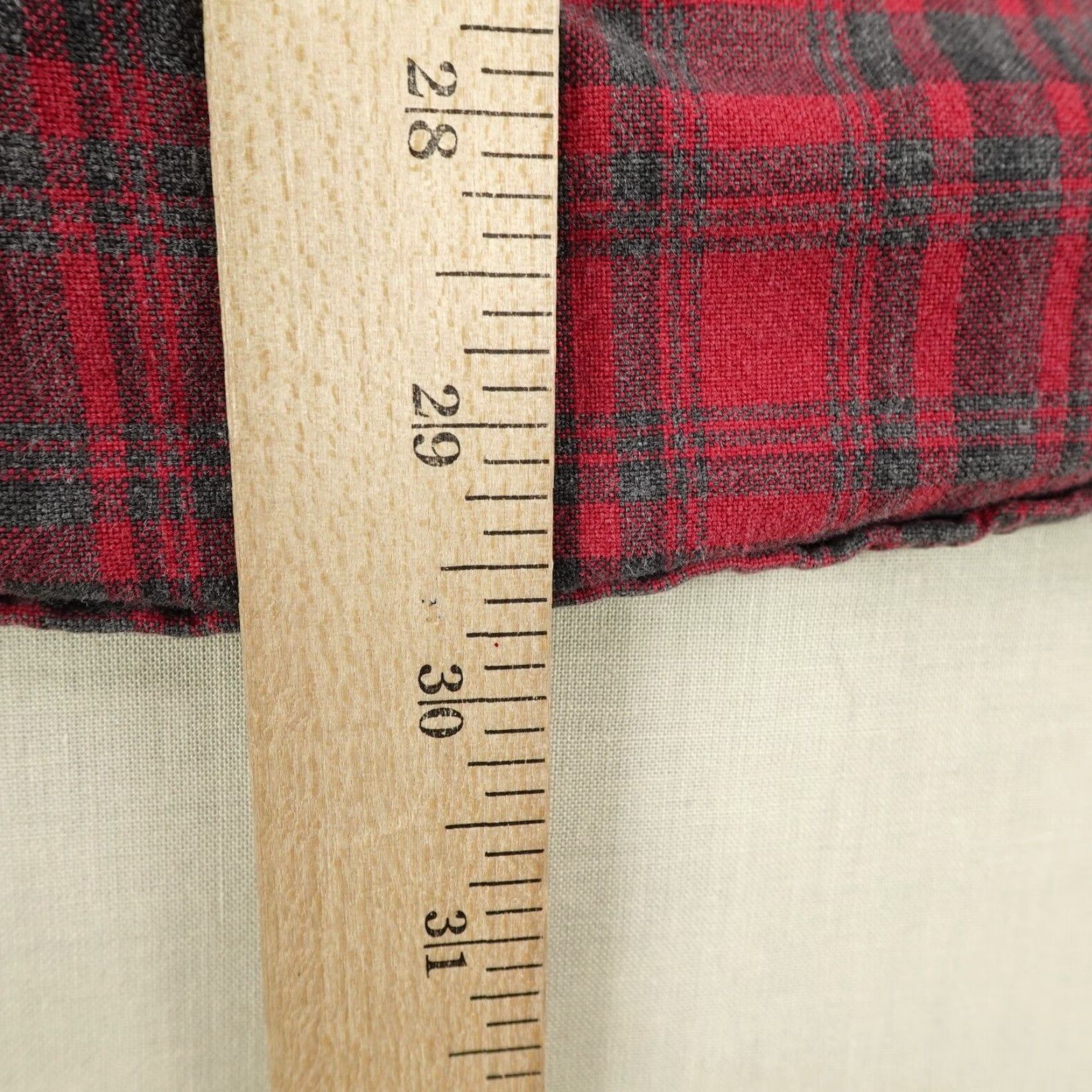 Vintage VINTAGE L.L. Bean Flannel Shirt Mens Small Red Gray Plaid Button-Up Outdoor Utility Size US S / EU 44-46 / 1 - 7 Thumbnail