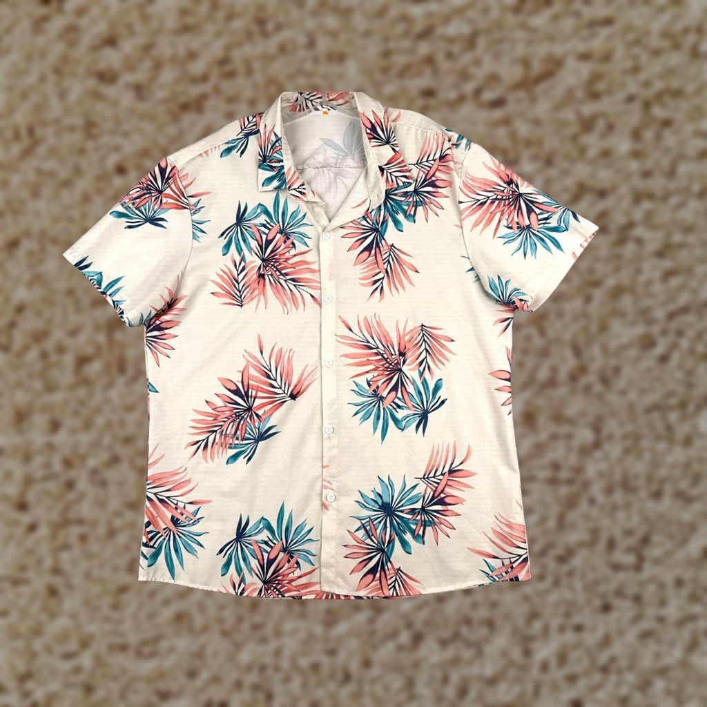 Vintage Hawaiian Shirt Adult 2XL Ivory Floral Leaf 100% Polyester Read Size US XXL / EU 58 / 5 - 1 Thumbnail