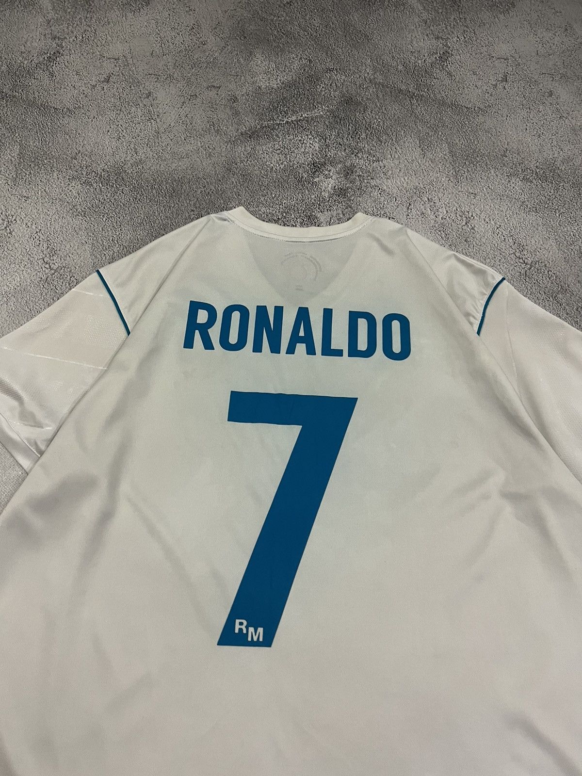 Vintage Vintage Y2k Real Madrid Ronaldo 7 Soccer Jersey Size US XXL / EU 58 / 5 - 11 Thumbnail