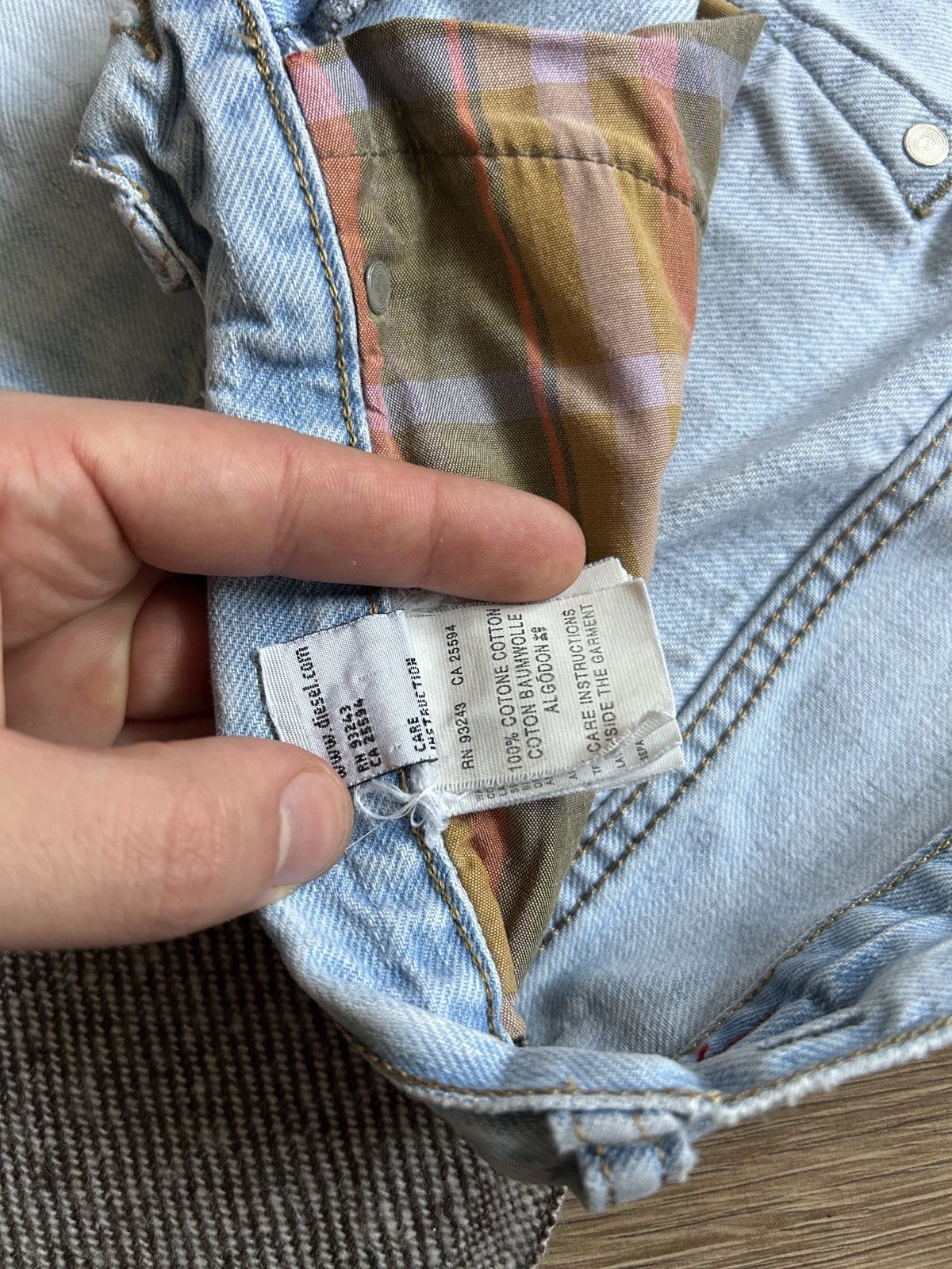 Diesel × Vintage Vintage Diesel washed denim distressed jeans mens y2k Size US 34 / EU 50 - 7 Thumbnail