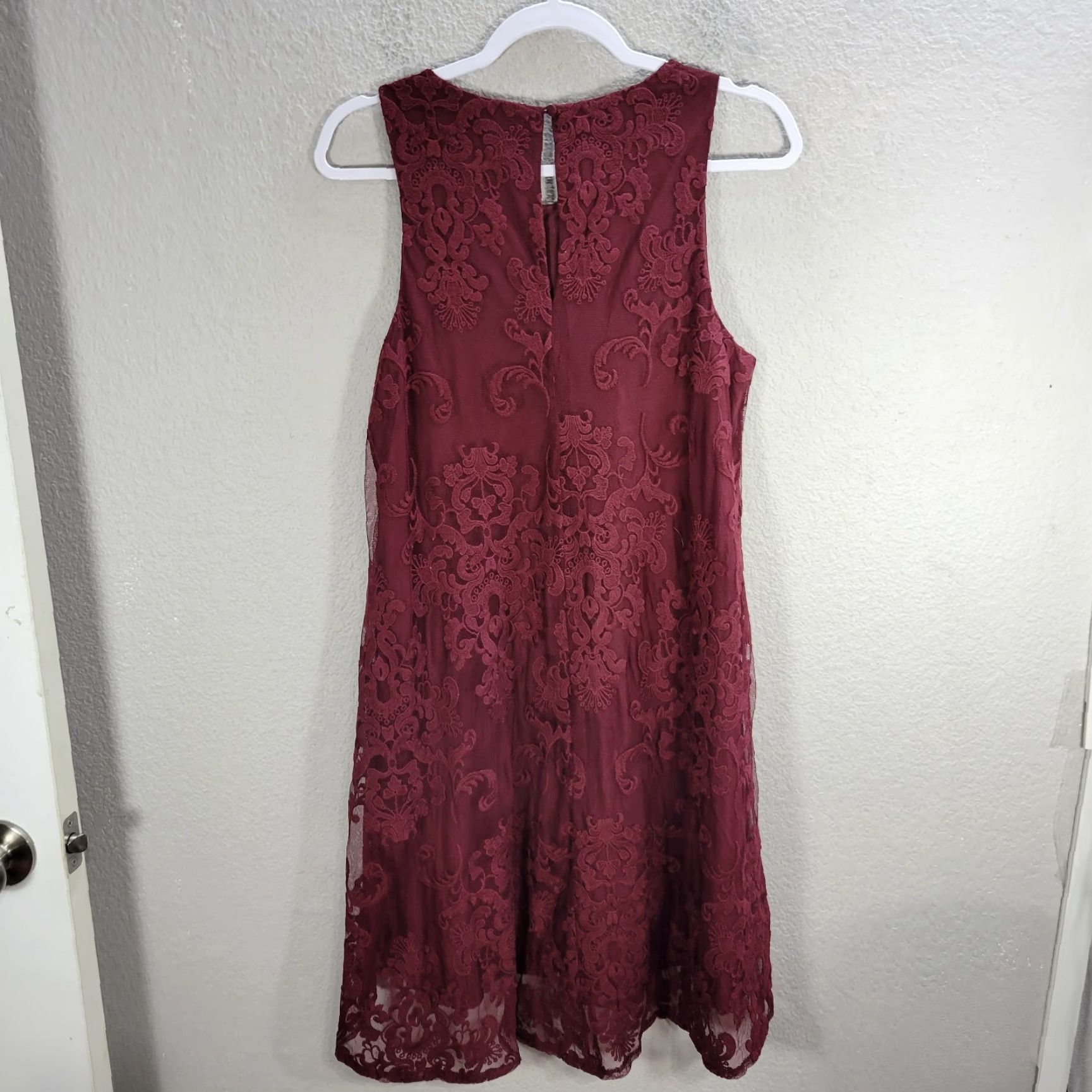 BB Dakota BB Dakota Cadence Lace Swing Dress Burgundy Party Sz S NWT Womens Dress Lace Short Fit & Flare 2020s Size S / US 4 / IT 40 - 8 Thumbnail