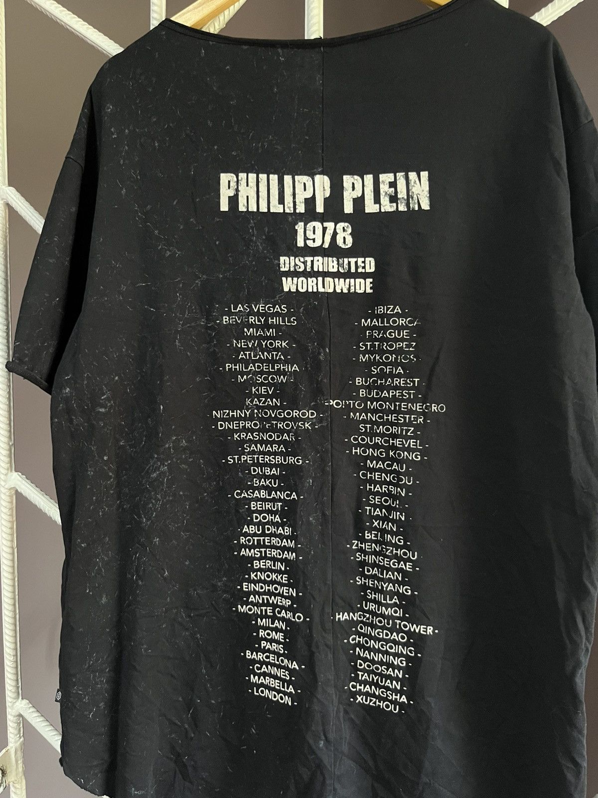 Designer × Philipp Plein RARE Philipp Plein Avant Garde Y2K Tee Size US XL / EU 56 / 4 - 4 Thumbnail