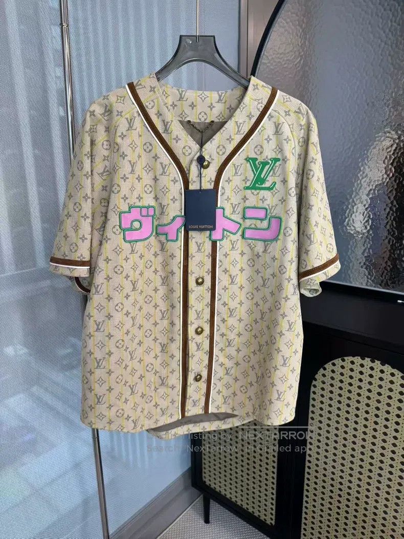 Louis Vuitton Louis Vuitton 25SS New Japanese Embroidered Baseball Shirt Size US L / EU 52-54 / 3 - 1 Thumbnail