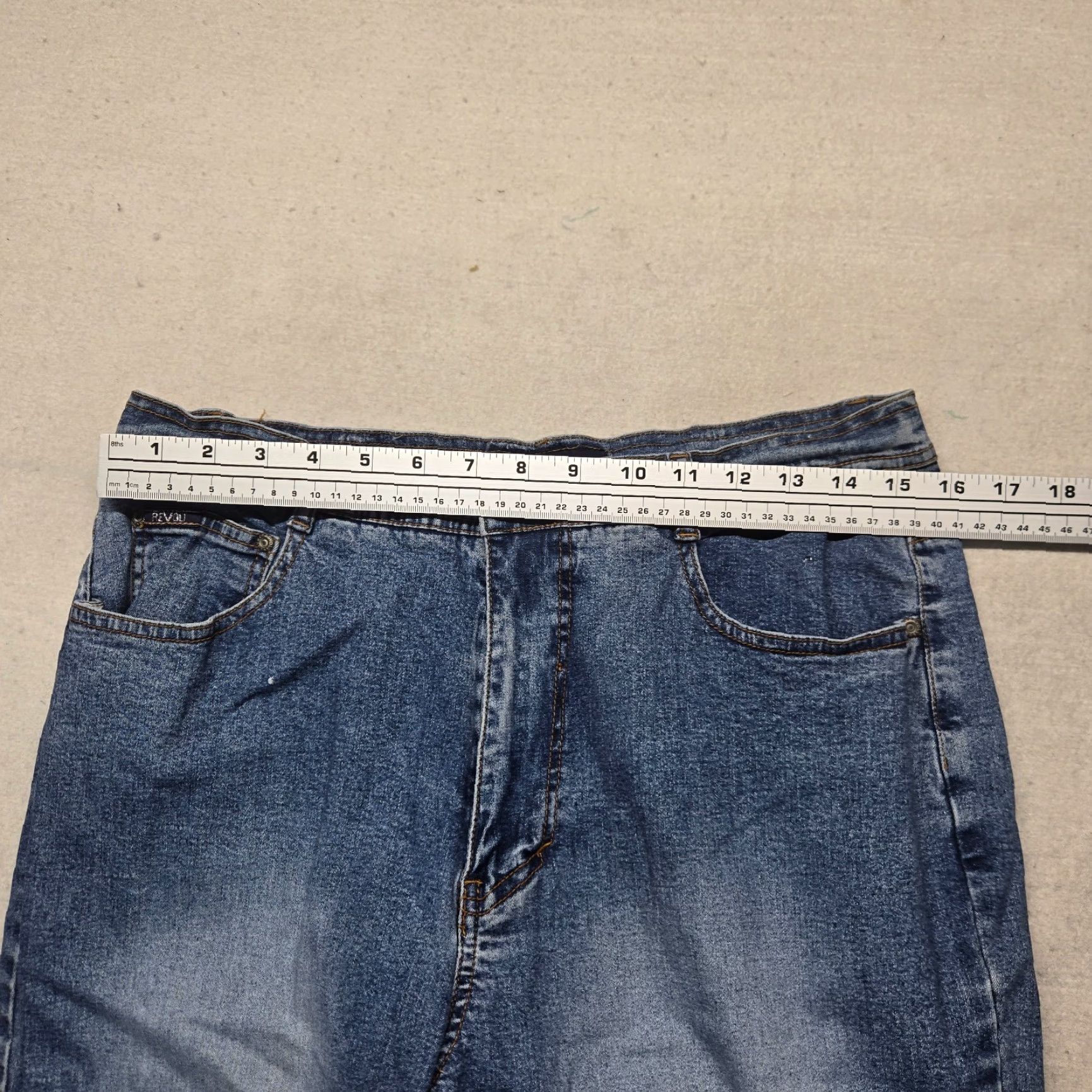 CO Revolt Jean Co Blue Denim Capri Jeans 16 Women Pockets Zipper Fly Button Regular Cotton Spandex Boyfriend Style Size 38" / US 16 / IT 52 - 4 Thumbnail